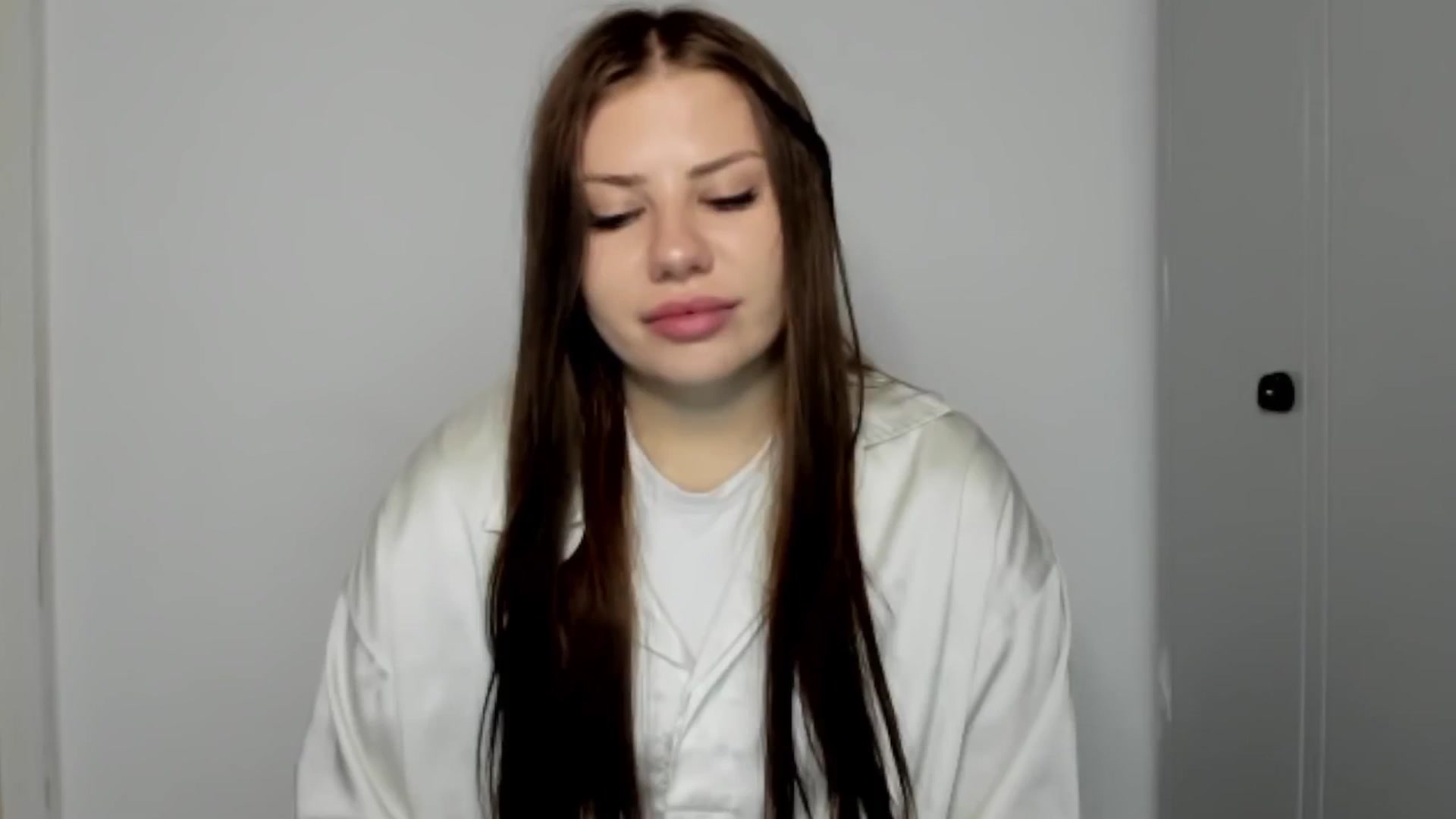 Gallery image thumbnail from FlyingDream's myfreecams stream on, 09/24/2025, 13:24 image 16 of 20