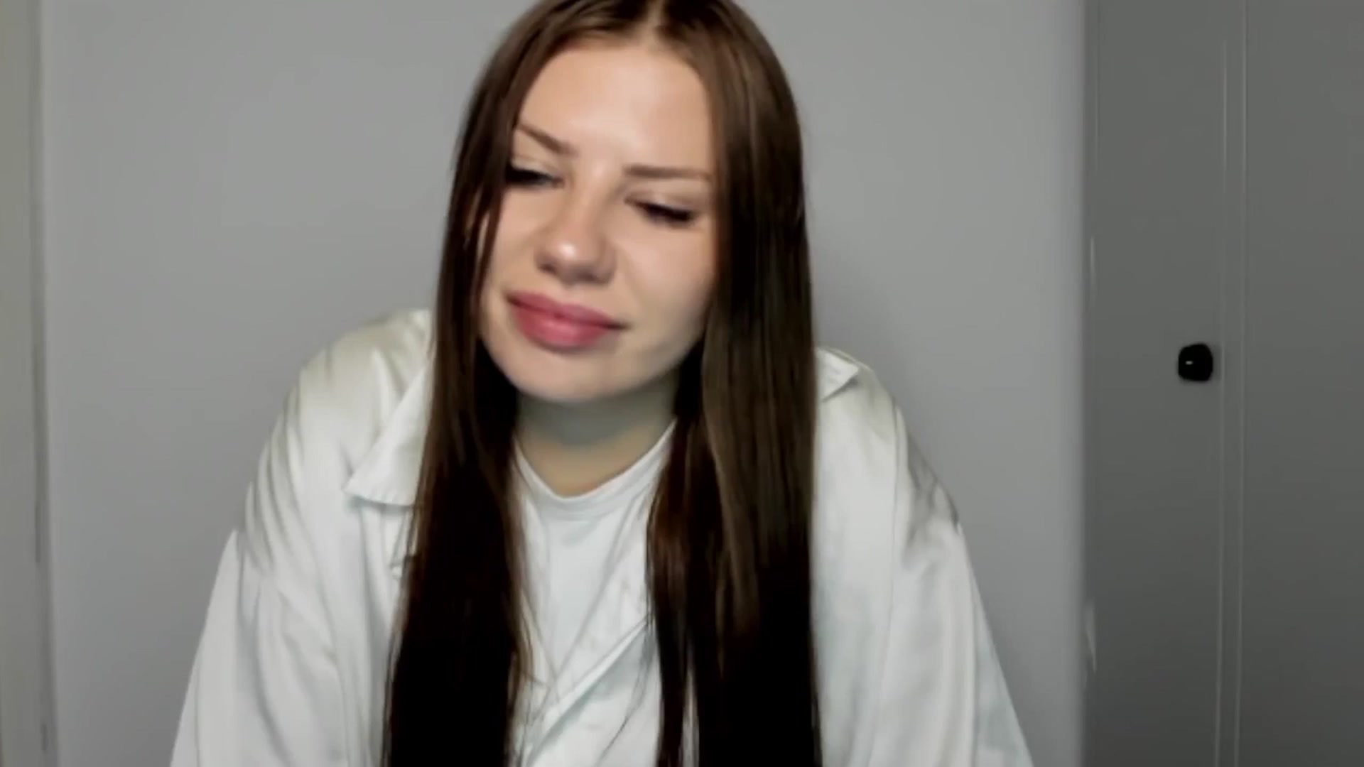 Gallery image thumbnail from FlyingDream's myfreecams stream on, 09/24/2025, 13:24 image 11 of 20