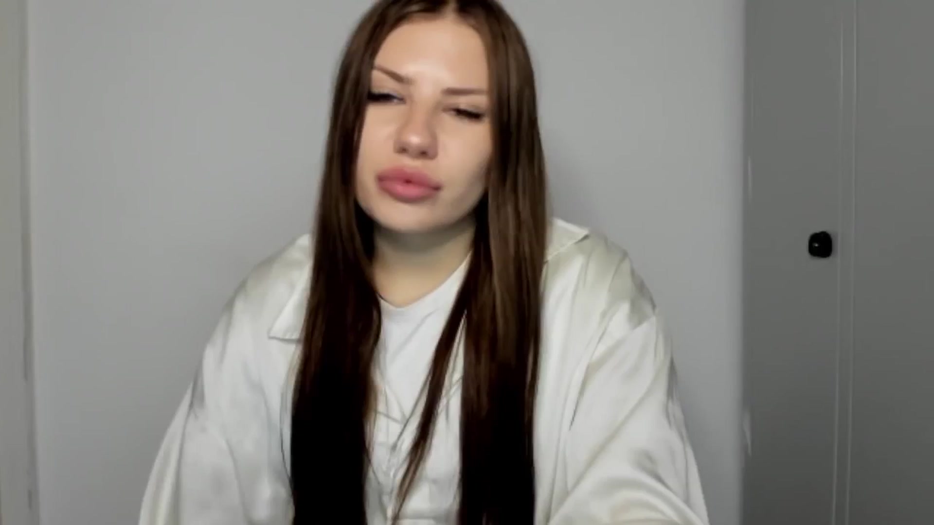 Gallery image thumbnail from FlyingDream's myfreecams stream on, 09/24/2025, 13:24 image 10 of 20