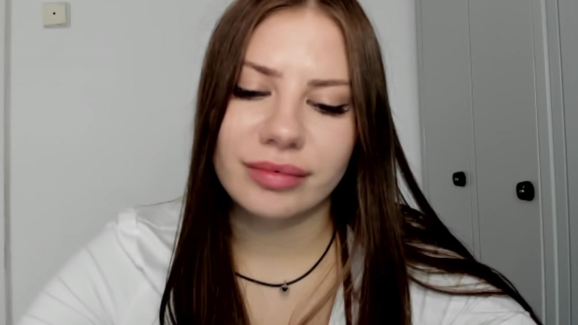 Gallery image thumbnail from FlyingDream's myfreecams stream on, 09/25/2025, 15:38 image 17 of 20