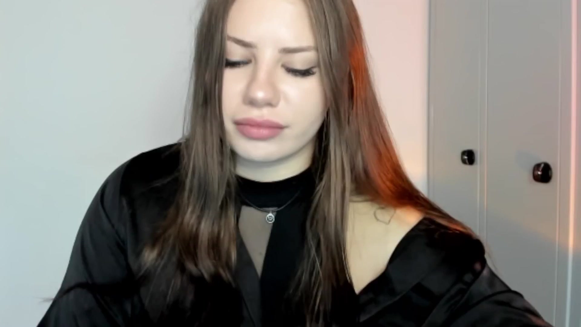 Gallery image thumbnail from FlyingDream's myfreecams stream on, 09/26/2025, 09:00 image 5 of 20