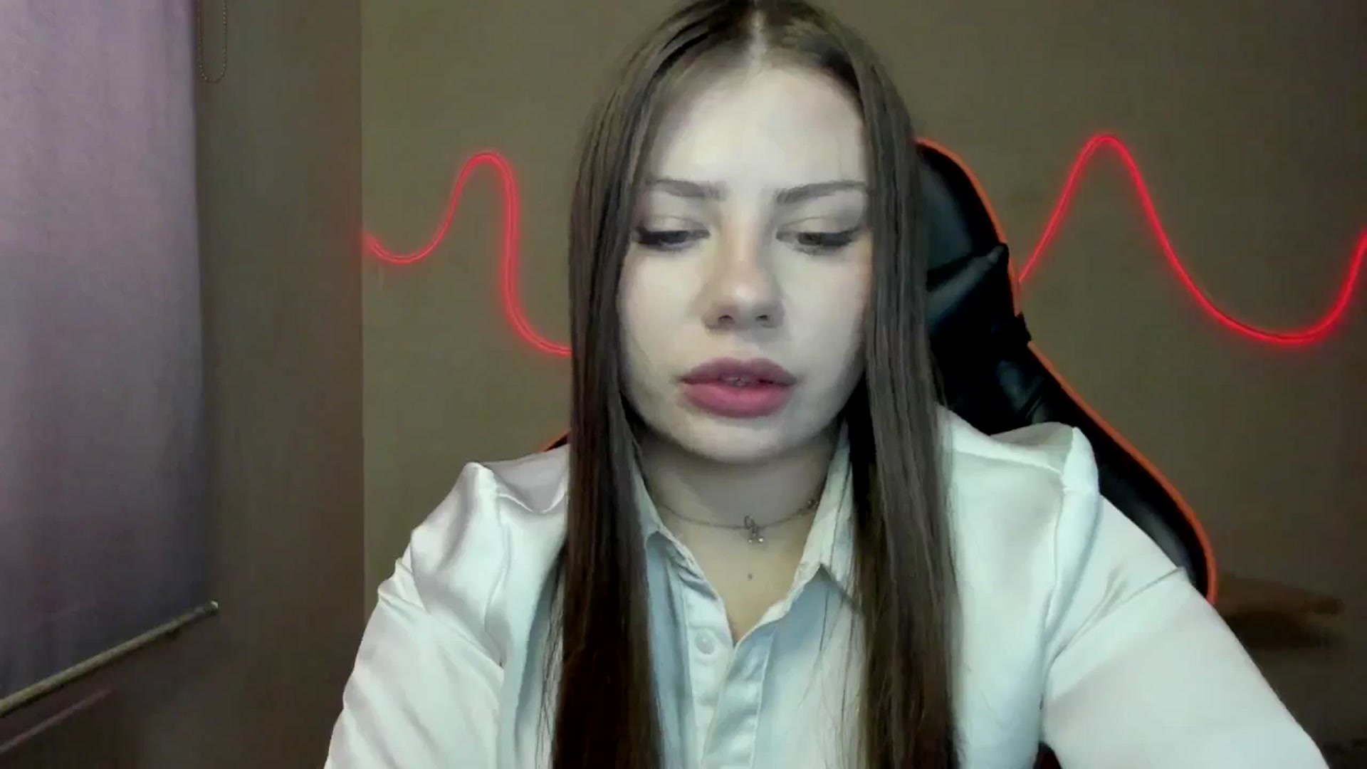 Gallery image thumbnail from FlyingDream's myfreecams stream on, 10/19/2025, 10:05 image 20 of 20