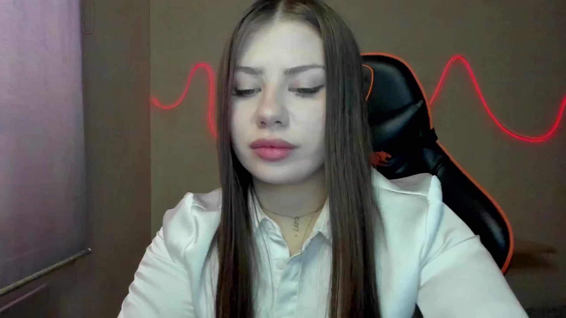 Gallery image thumbnail from FlyingDream's myfreecams stream on, 10/19/2025, 10:05 image 13 of 20