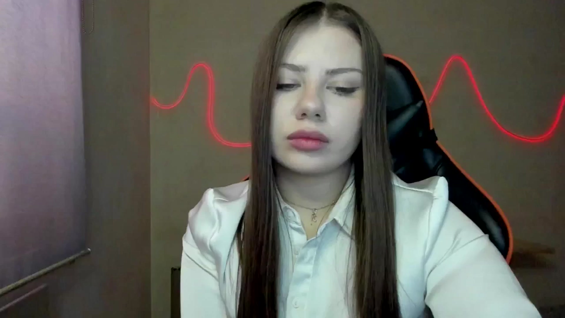 Gallery image thumbnail from FlyingDream's myfreecams stream on, 10/19/2025, 10:05 image 12 of 20