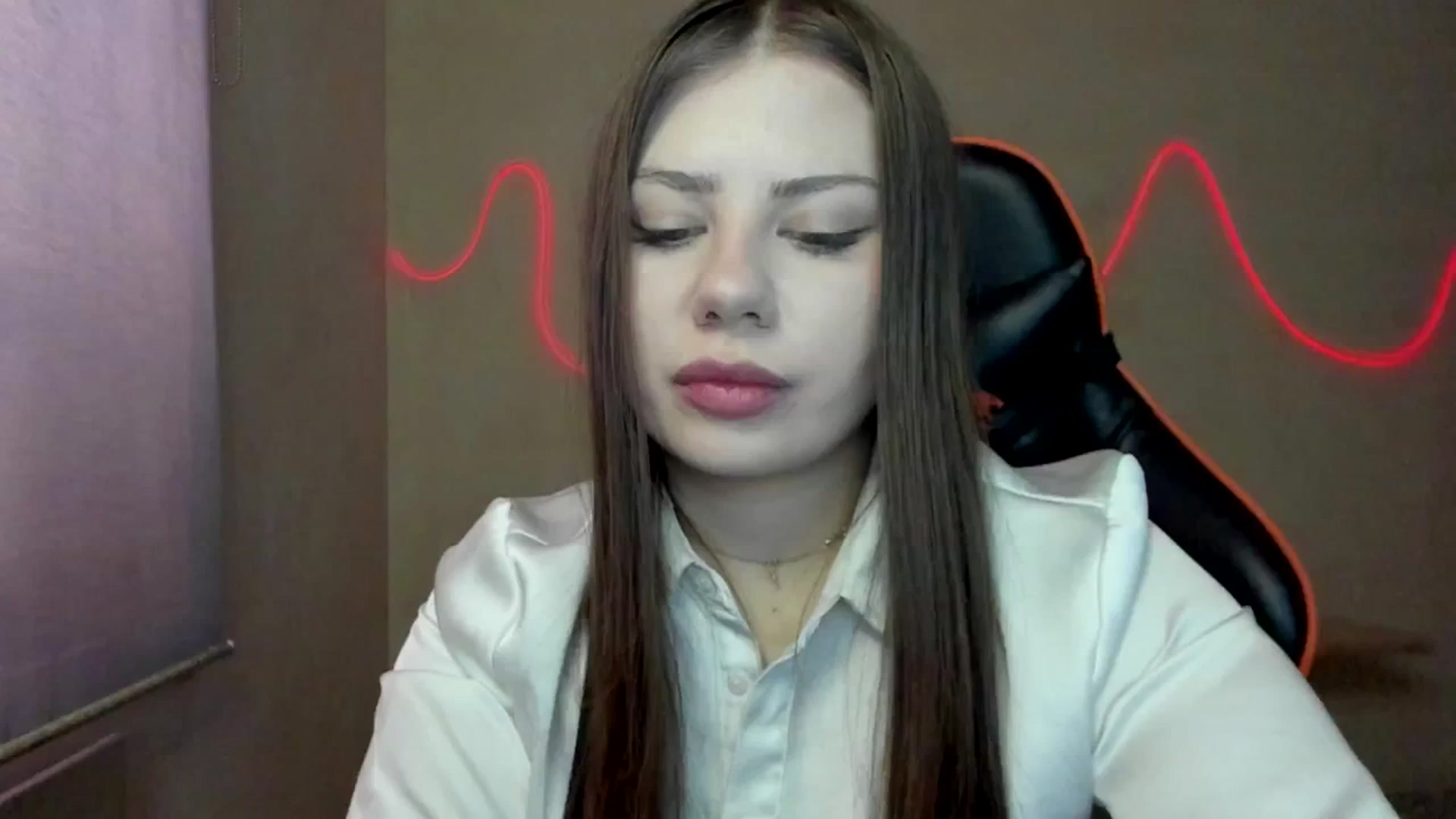 Gallery image thumbnail from FlyingDream's myfreecams stream on, 10/19/2025, 10:05 image 8 of 20