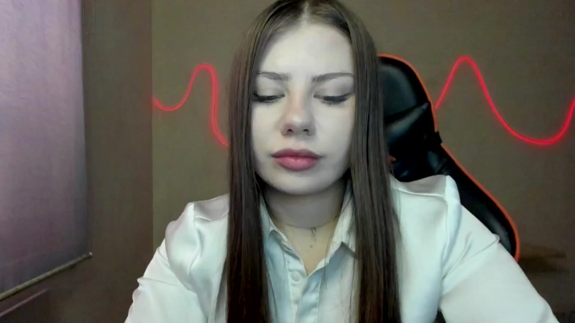 Gallery image thumbnail from FlyingDream's myfreecams stream on, 10/19/2025, 10:05 image 5 of 20