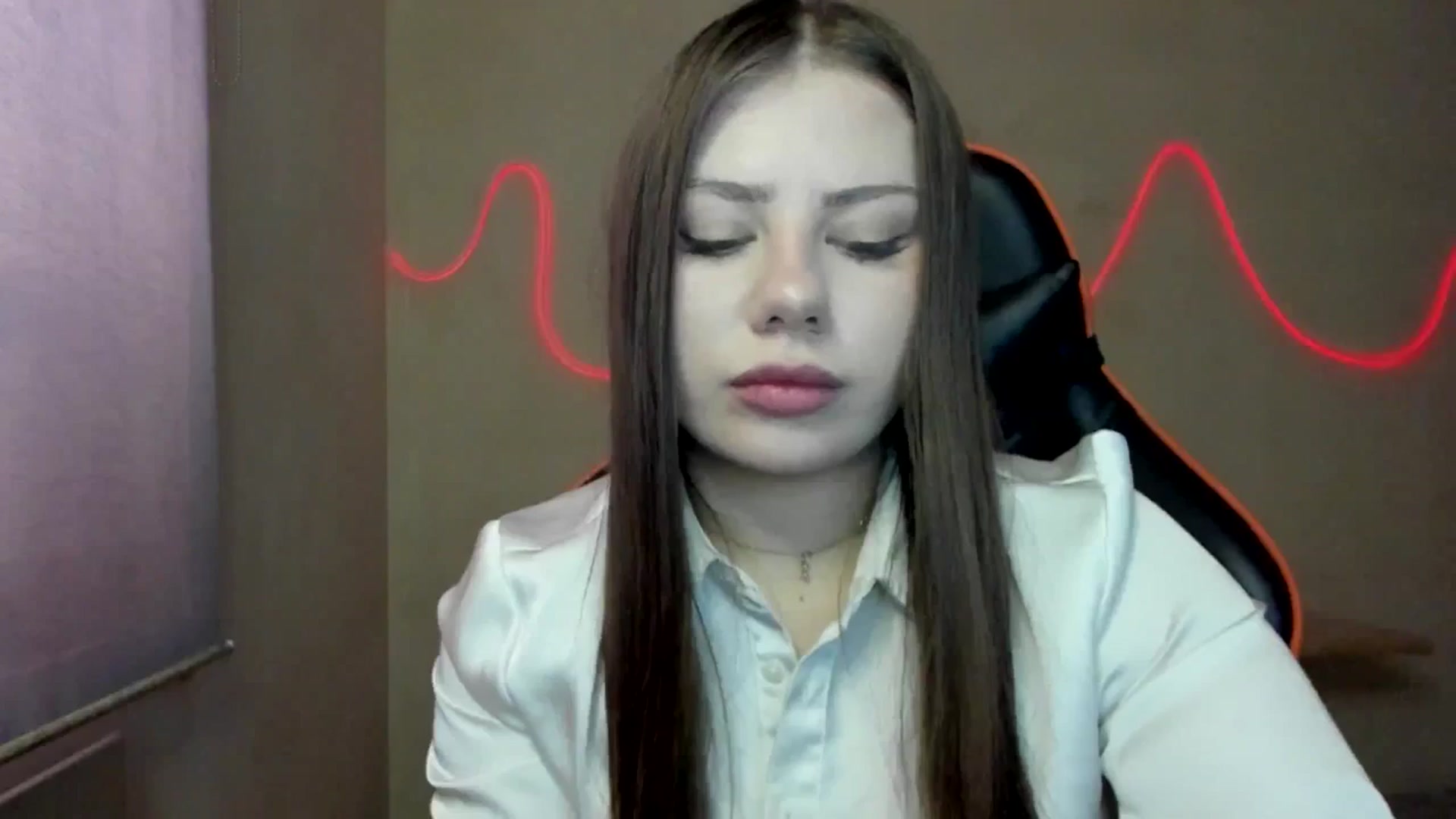 Gallery image thumbnail from FlyingDream's myfreecams stream on, 10/19/2025, 10:05 image 3 of 20