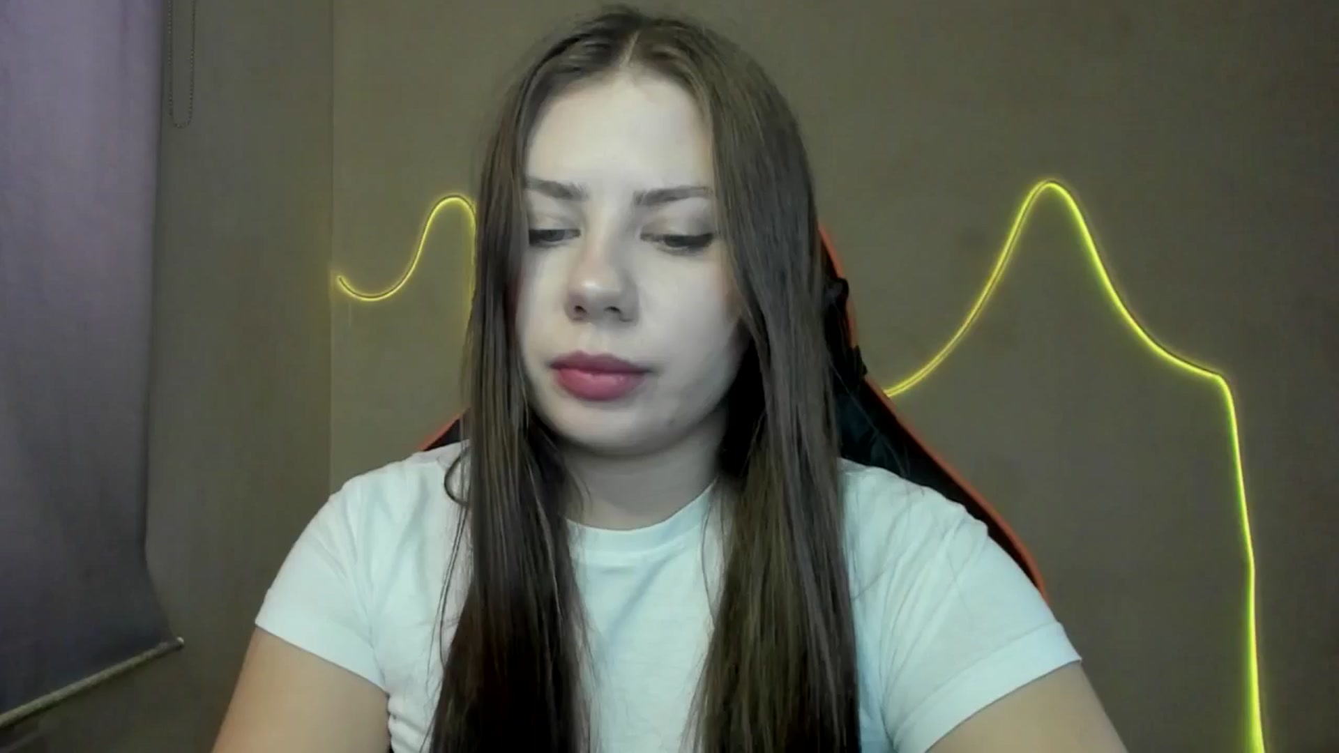 Gallery image thumbnail from FlyingDream's myfreecams stream on, 10/25/2025, 13:08 image 10 of 20