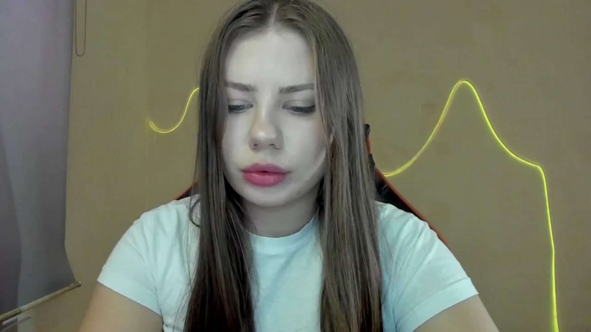 Gallery image thumbnail from FlyingDream's myfreecams stream on, 10/25/2025, 13:08 image 6 of 20