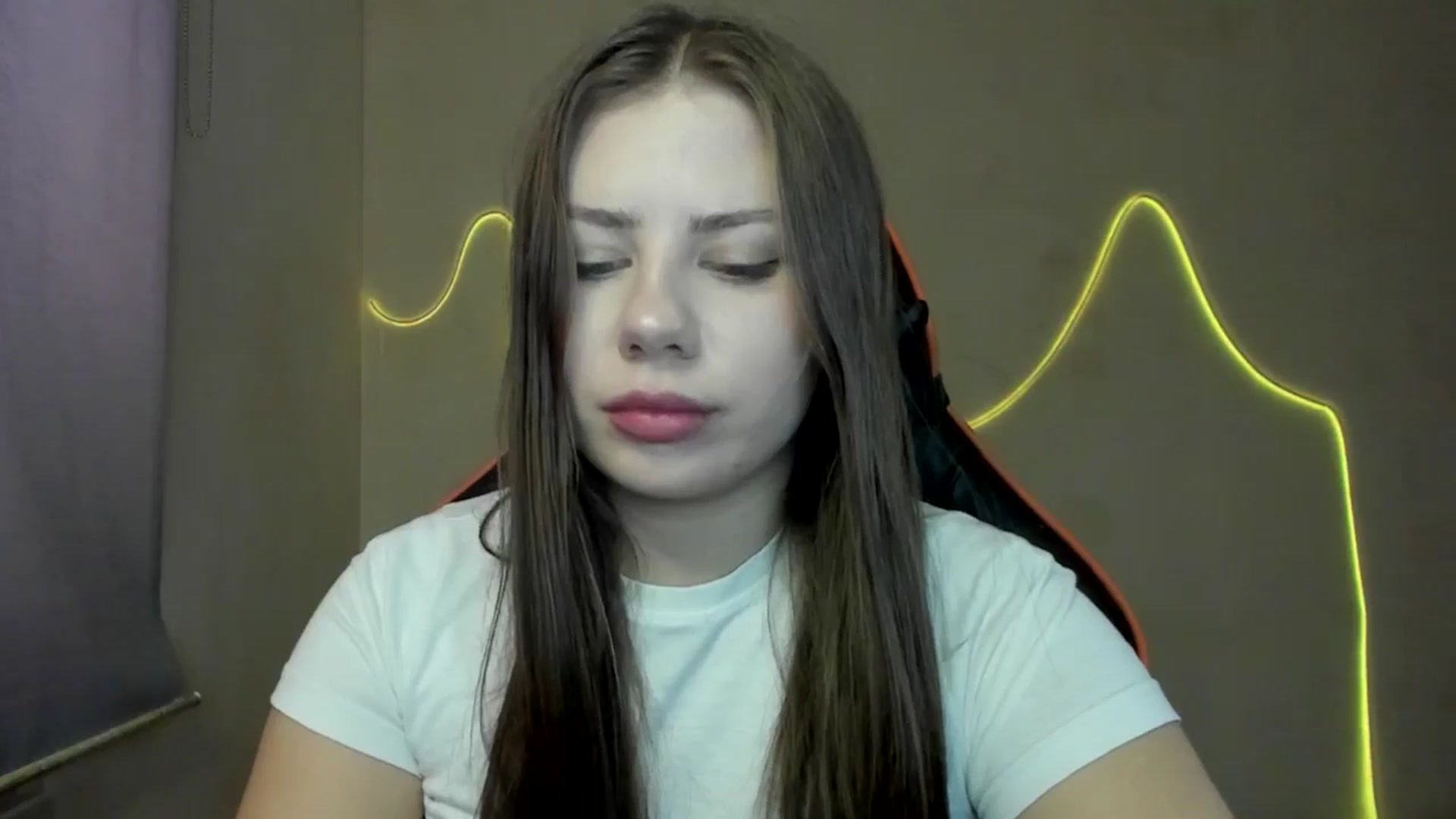 Gallery image thumbnail from FlyingDream's myfreecams stream on, 10/25/2025, 13:08 image 14 of 20
