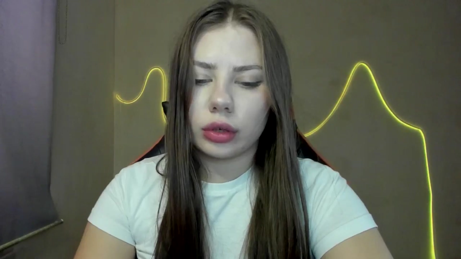 Gallery image thumbnail from FlyingDream's myfreecams stream on, 10/25/2025, 13:08 image 8 of 20