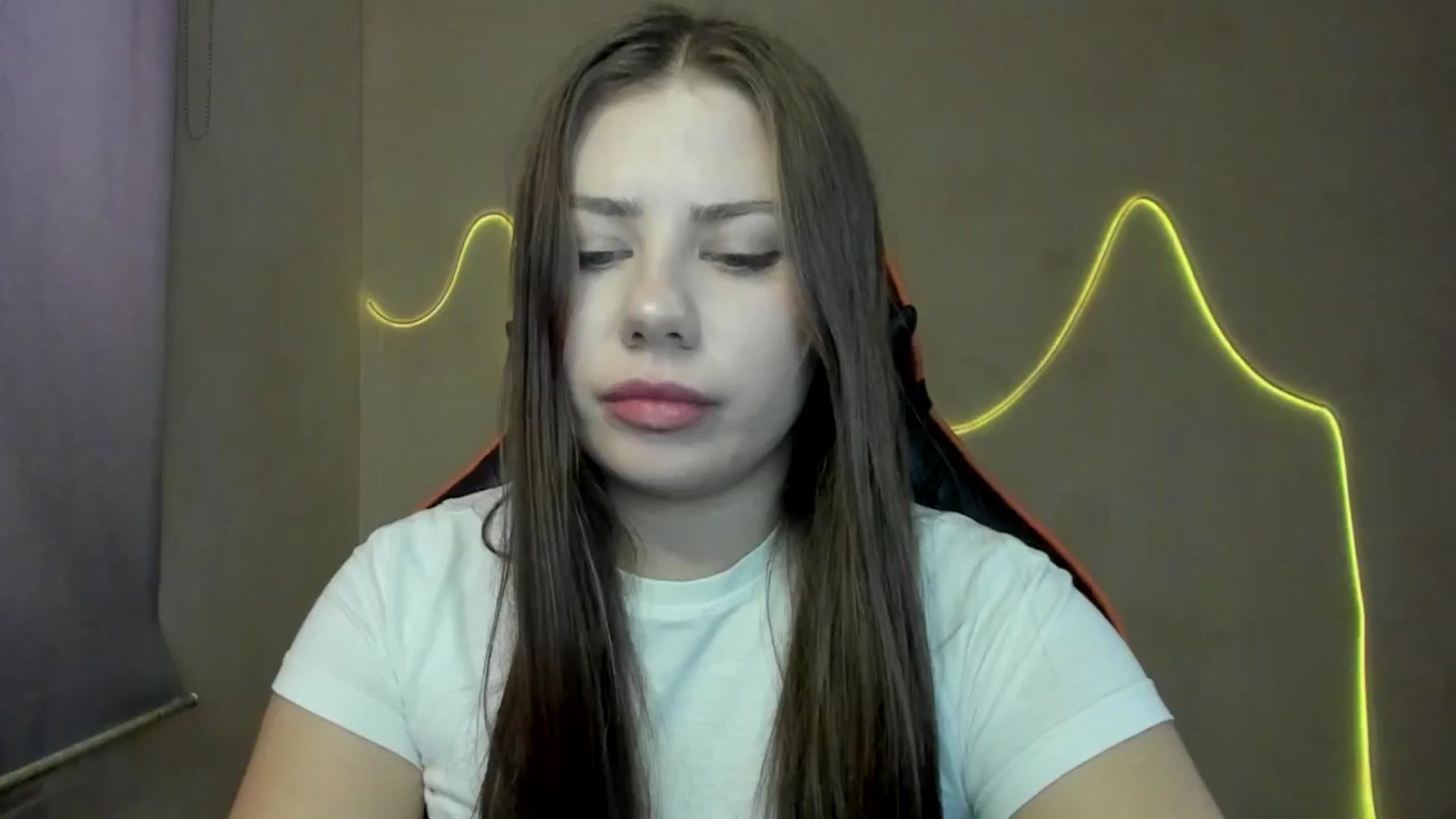 Gallery image thumbnail from FlyingDream's myfreecams stream on, 10/25/2025, 13:08 image 9 of 20