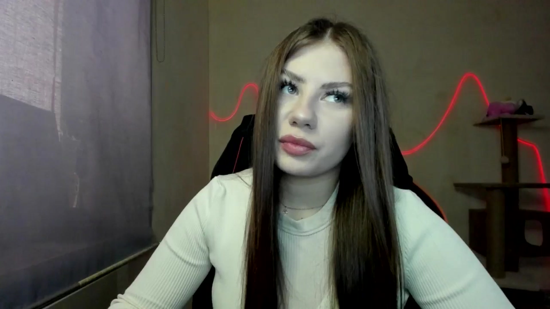 Gallery image thumbnail from FlyingDream's myfreecams stream on, 11/05/2025, 13:35 image 3 of 20