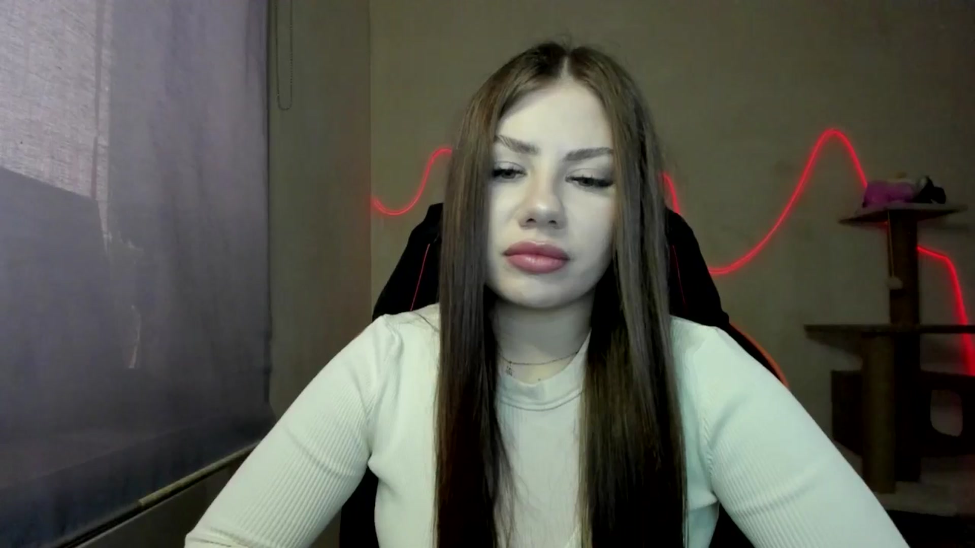 Gallery image thumbnail from FlyingDream's myfreecams stream on, 11/05/2025, 13:35 image 4 of 20