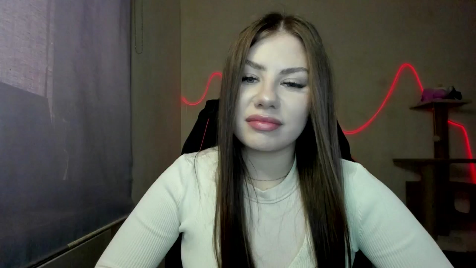 Gallery image thumbnail from FlyingDream's myfreecams stream on, 11/05/2025, 13:35 image 13 of 20