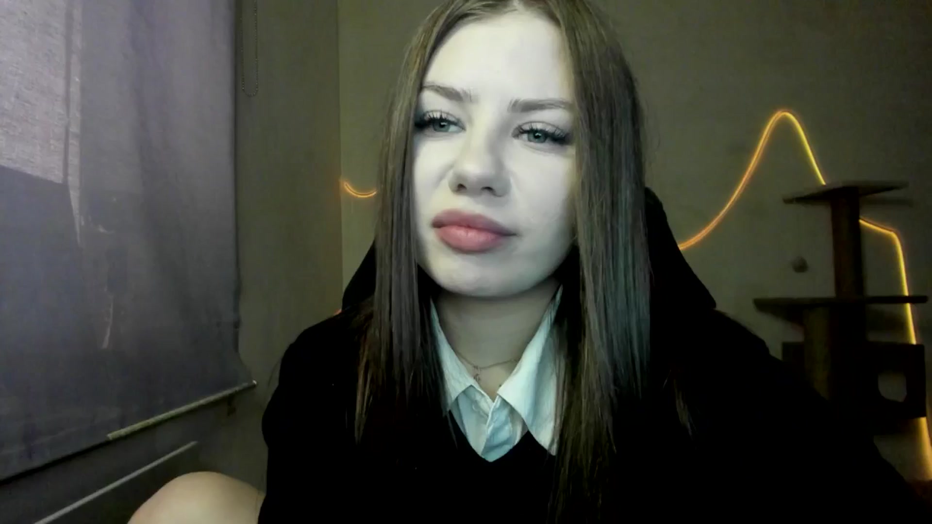 Gallery image thumbnail from FlyingDream's myfreecams stream on, 11/07/2025, 10:39 image 11 of 20