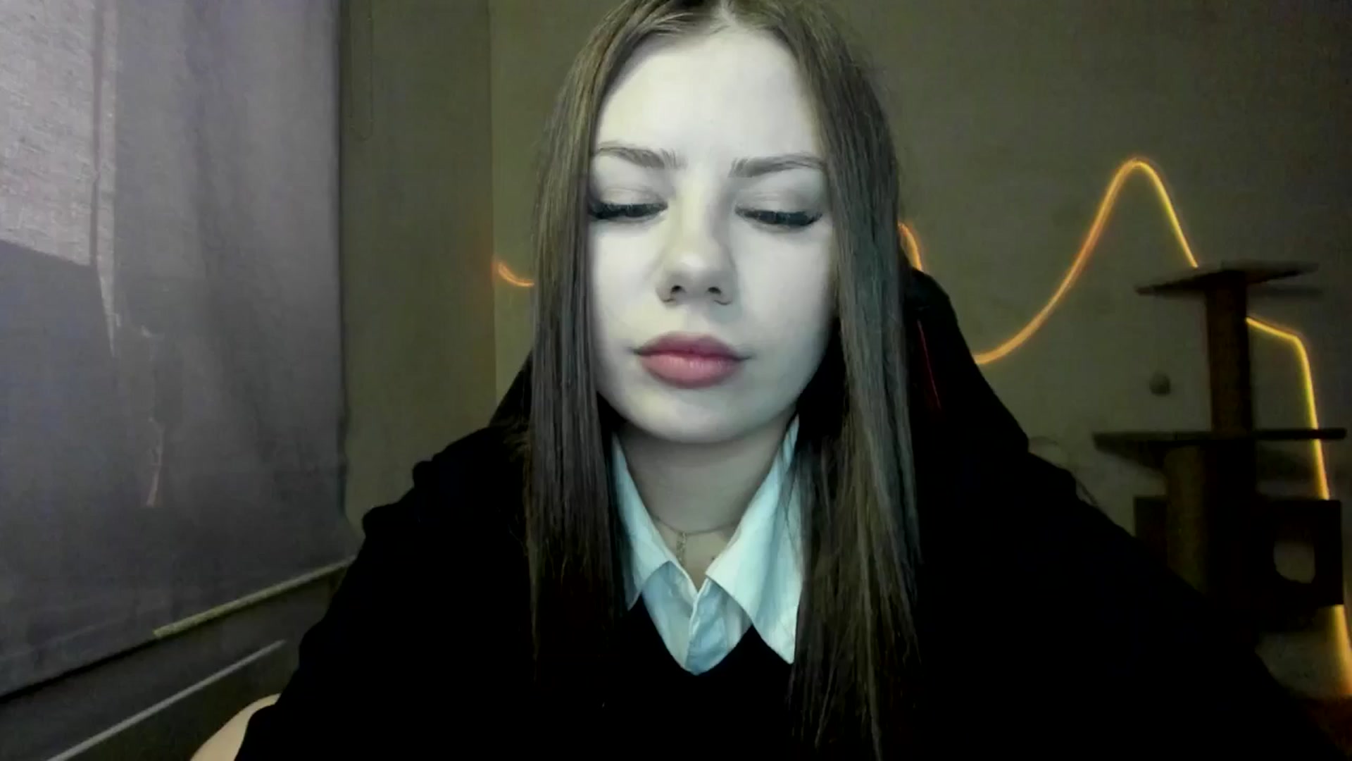 Gallery image thumbnail from FlyingDream's myfreecams stream on, 11/07/2025, 10:39 image 16 of 20