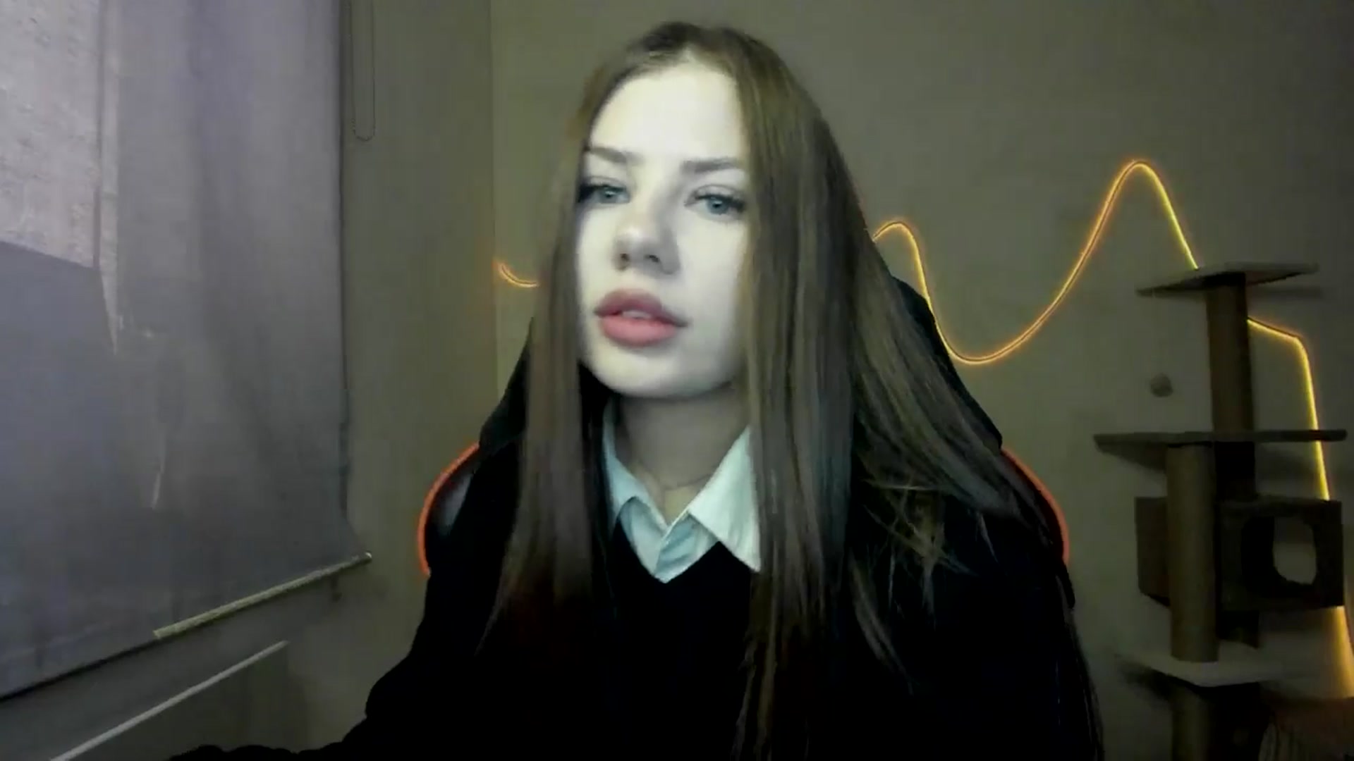 Gallery image thumbnail from FlyingDream's myfreecams stream on, 11/07/2025, 10:39 image 10 of 20