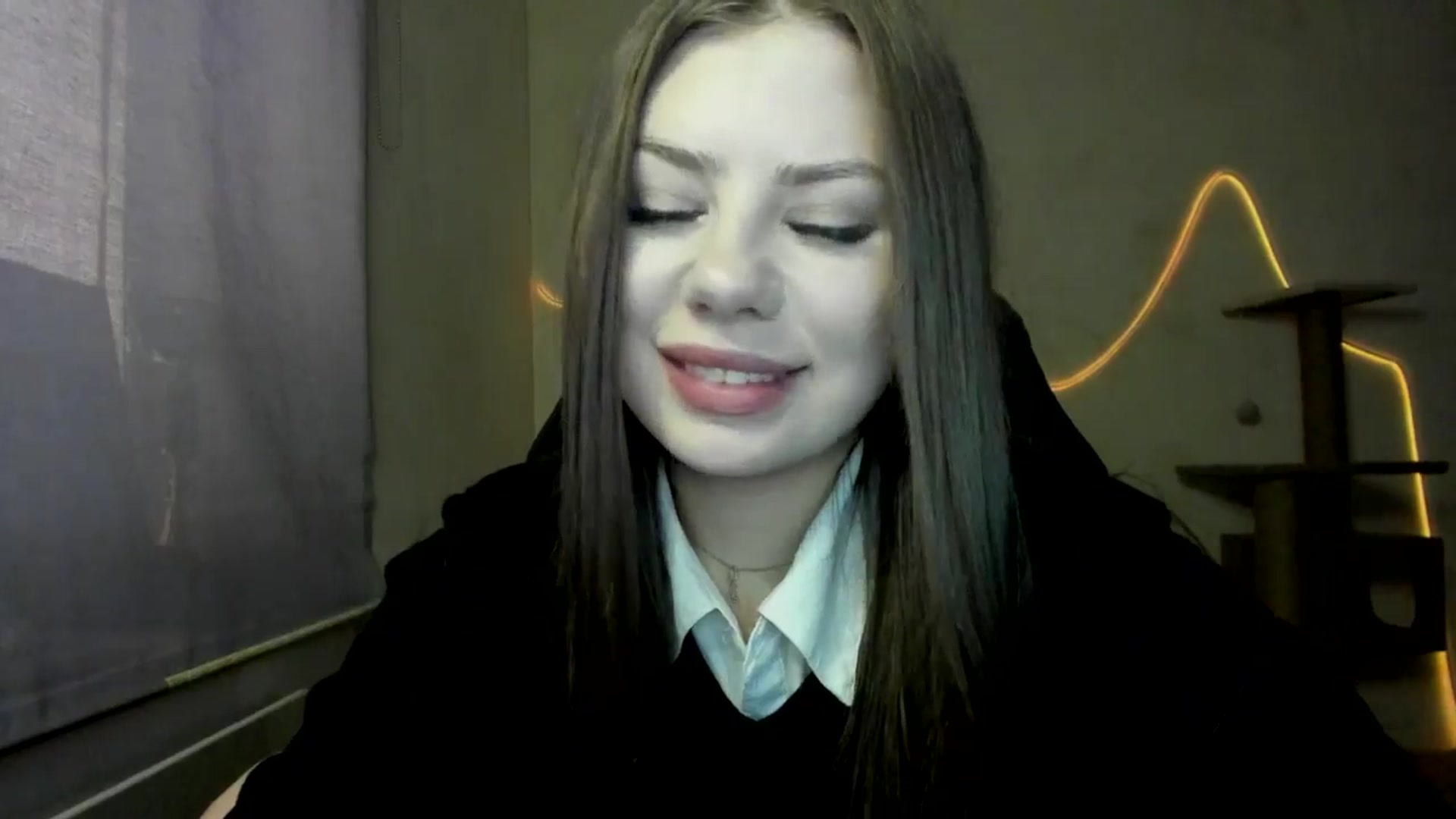 Gallery image thumbnail from FlyingDream's myfreecams stream on, 11/07/2025, 10:39 image 14 of 20