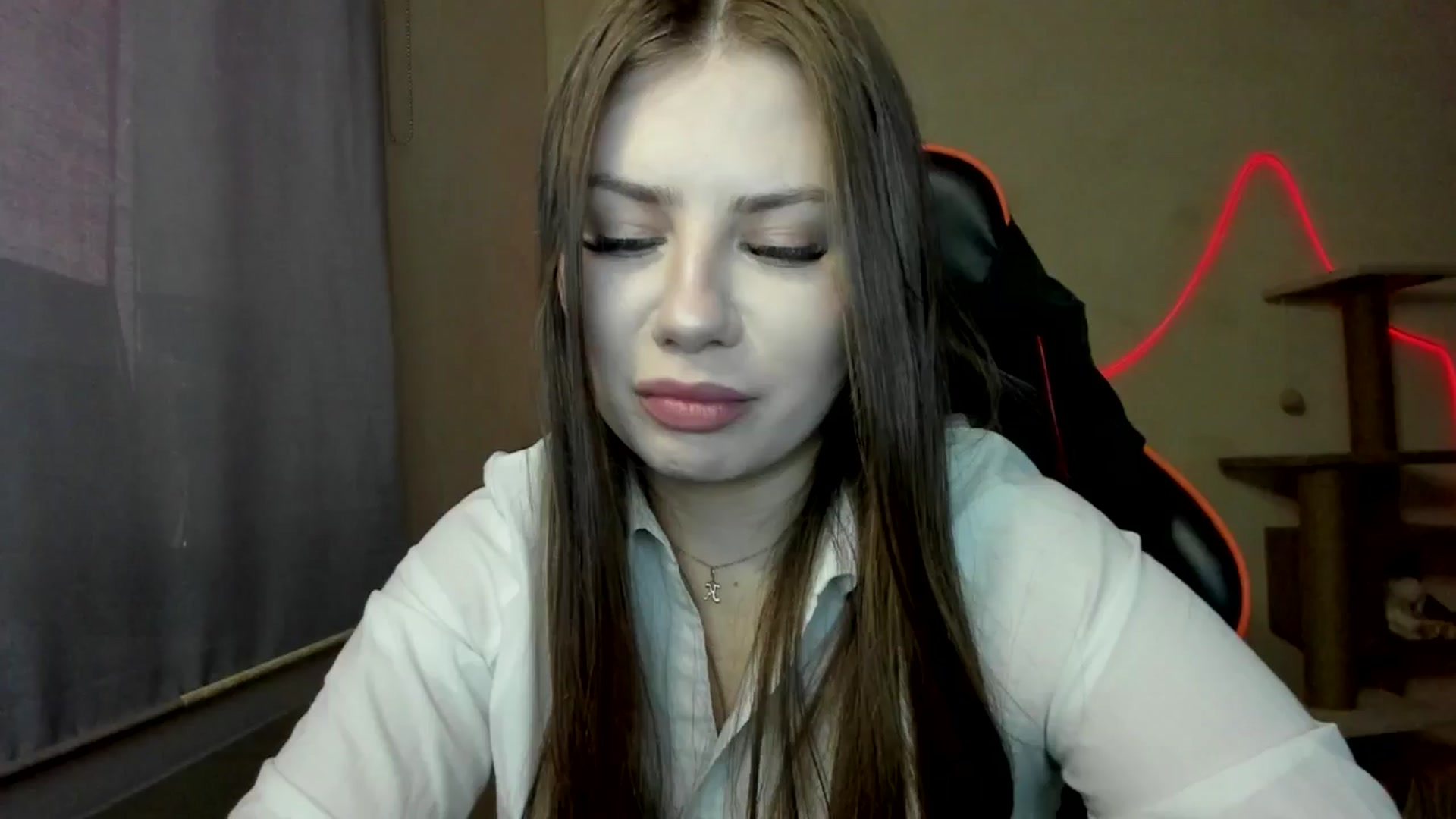 Gallery image thumbnail from FlyingDream's myfreecams stream on, 11/09/2025, 14:24 image 8 of 20