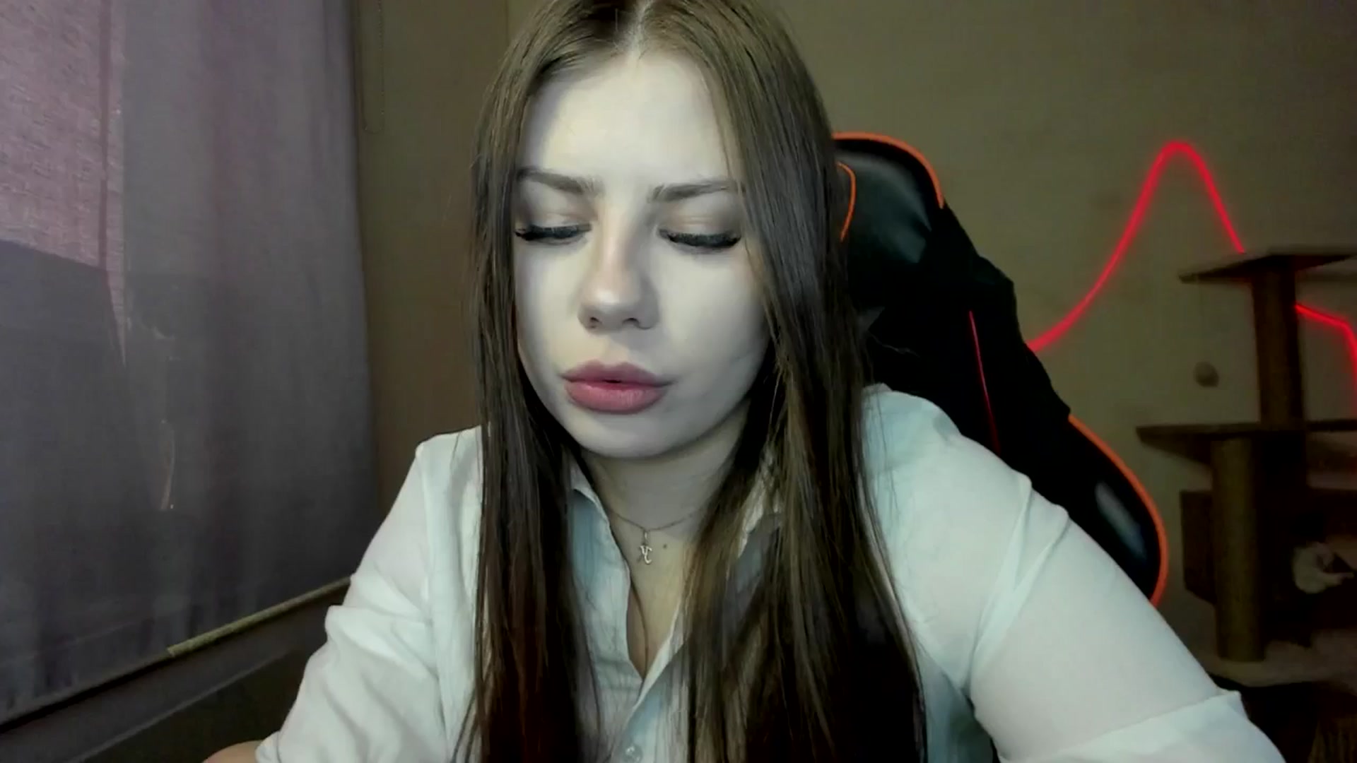 Gallery image thumbnail from FlyingDream's myfreecams stream on, 11/09/2025, 14:24 image 4 of 20