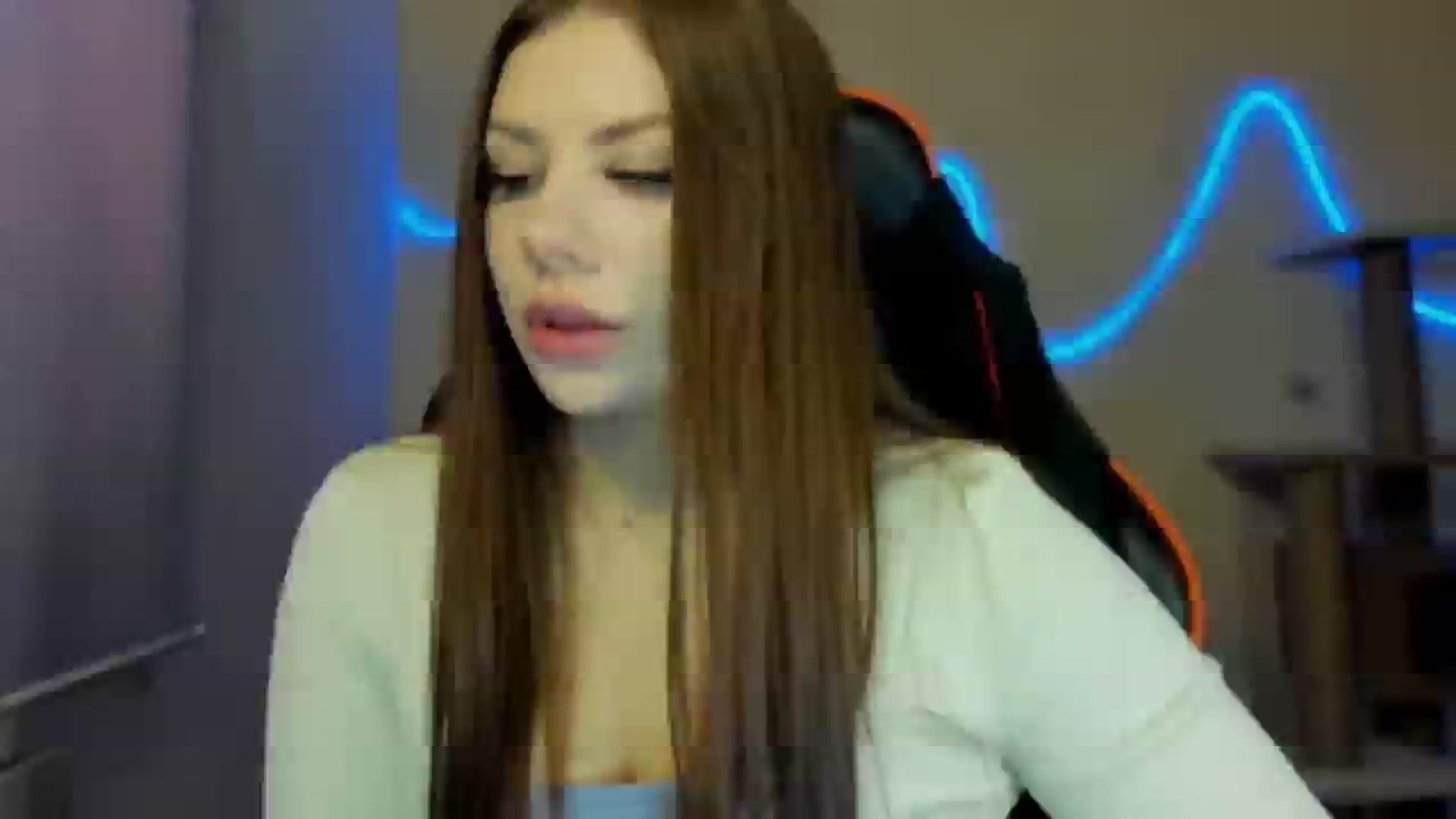 Gallery image thumbnail from FlyingDream's myfreecams stream on, 11/10/2025, 10:01 image 20 of 20