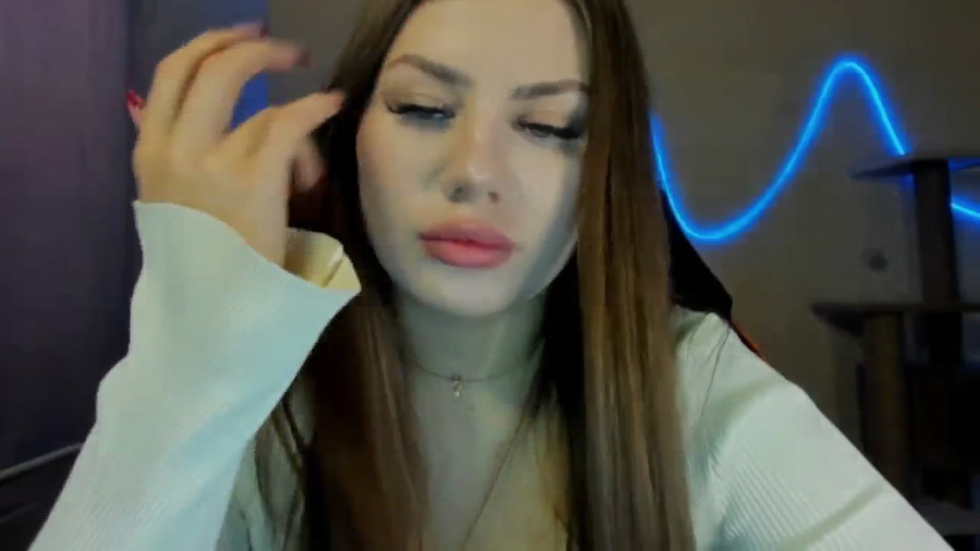 Gallery image thumbnail from FlyingDream's myfreecams stream on, 11/10/2025, 10:01 image 6 of 20