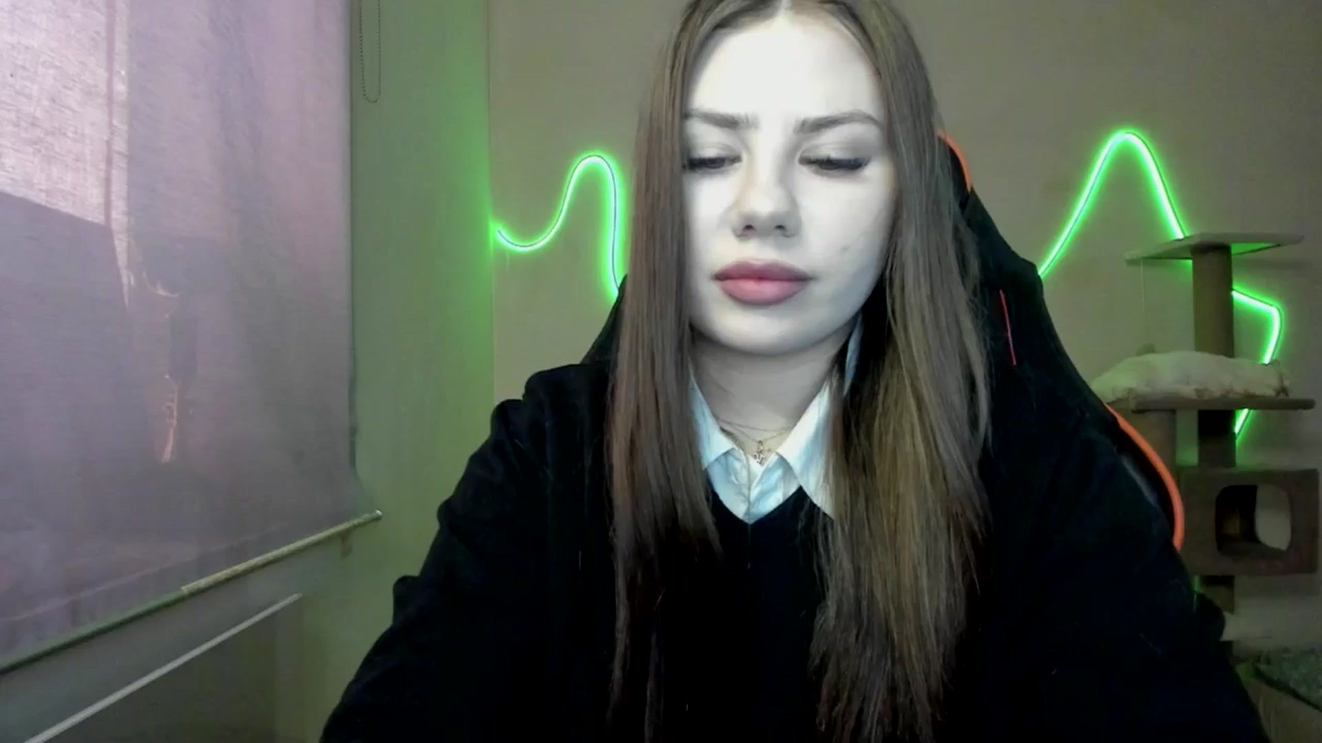Gallery image thumbnail from FlyingDream's myfreecams stream on, 11/13/2025, 11:56 image 6 of 20