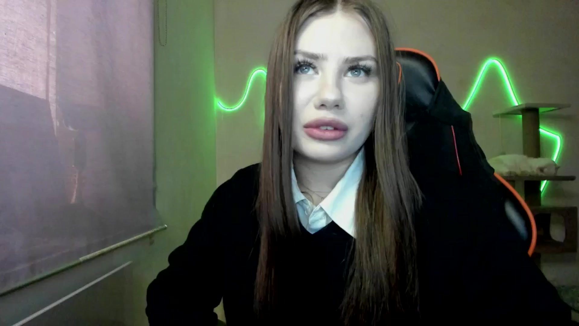 Gallery image thumbnail from FlyingDream's myfreecams stream on, 11/13/2025, 11:56 image 13 of 20