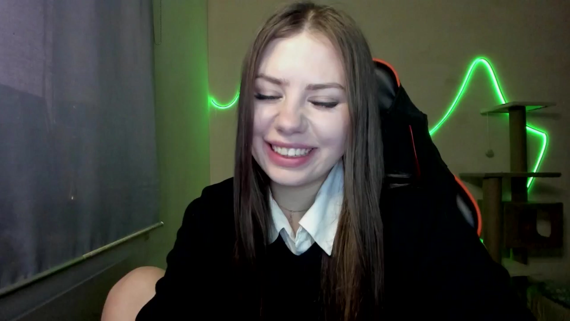 Gallery image thumbnail from FlyingDream's myfreecams stream on, 11/13/2025, 13:55 image 9 of 20
