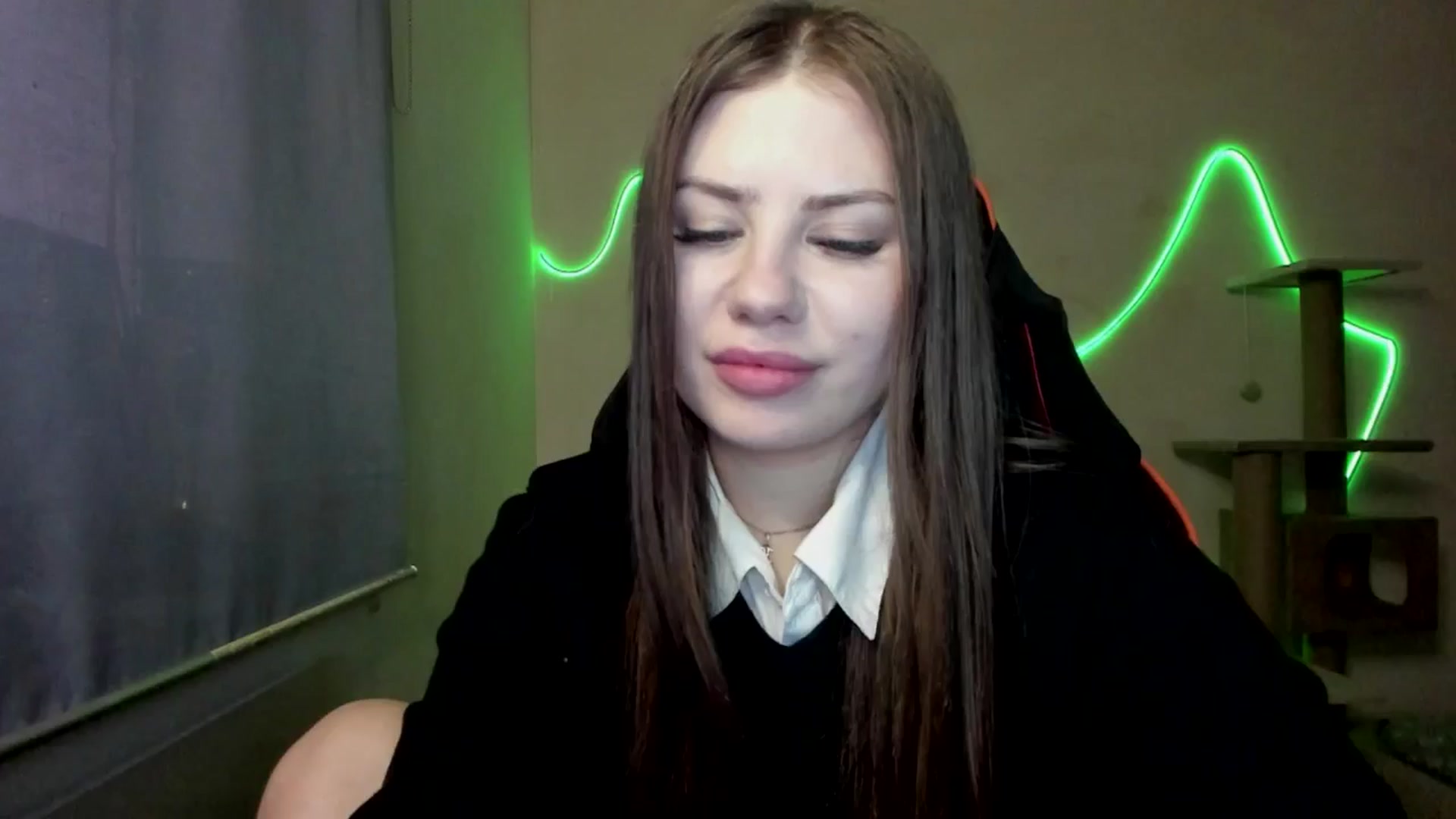 Gallery image thumbnail from FlyingDream's myfreecams stream on, 11/13/2025, 13:55 image 12 of 20