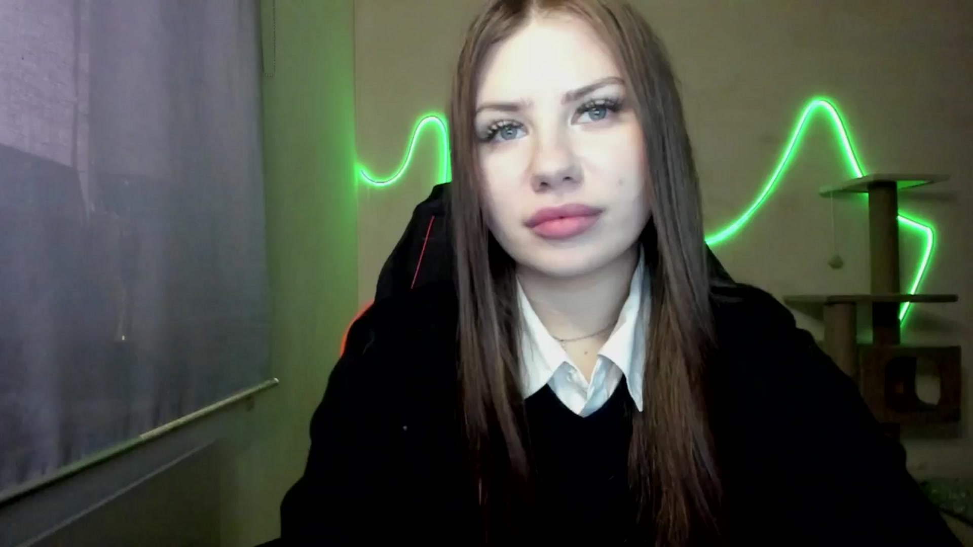Gallery image thumbnail from FlyingDream's myfreecams stream on, 11/13/2025, 13:55 image 5 of 20