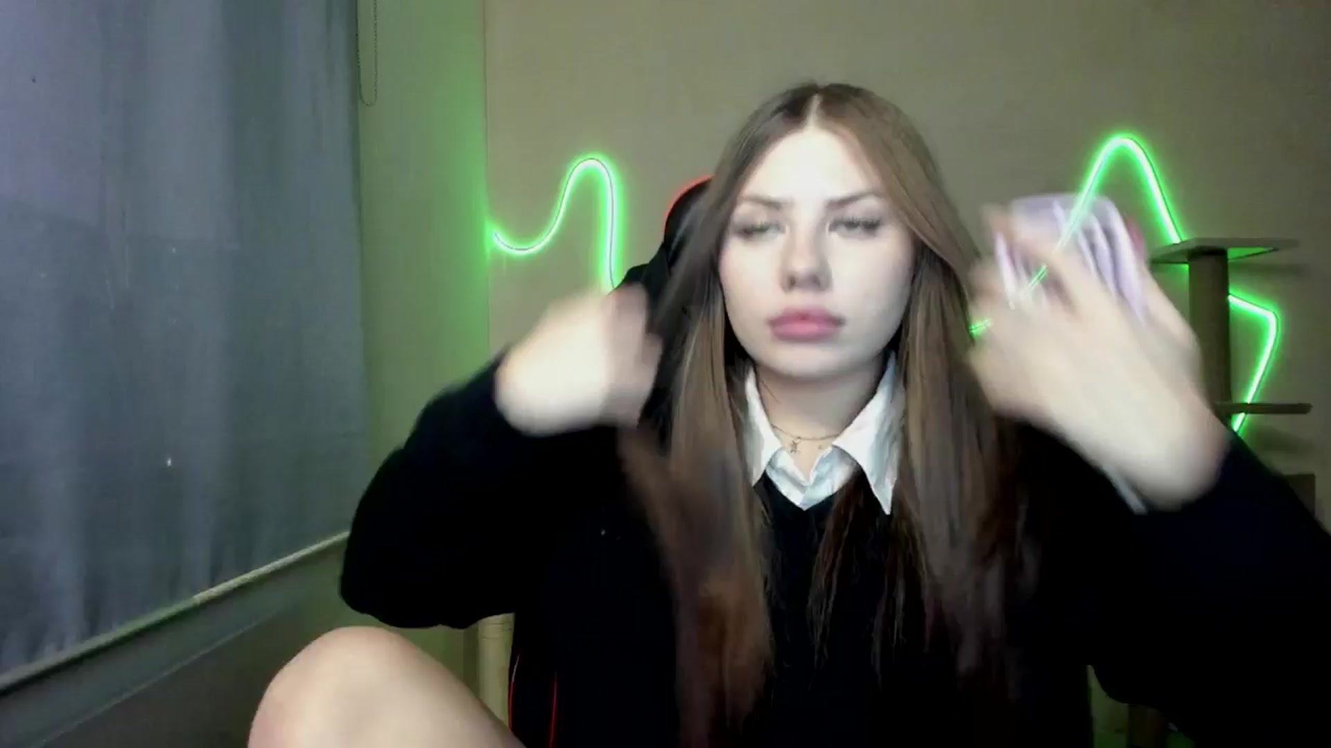 Gallery image thumbnail from FlyingDream's myfreecams stream on, 11/13/2025, 13:55 image 17 of 20