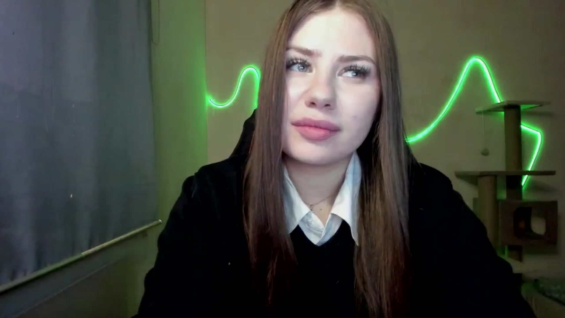 Gallery image thumbnail from FlyingDream's myfreecams stream on, 11/13/2025, 13:55 image 18 of 20