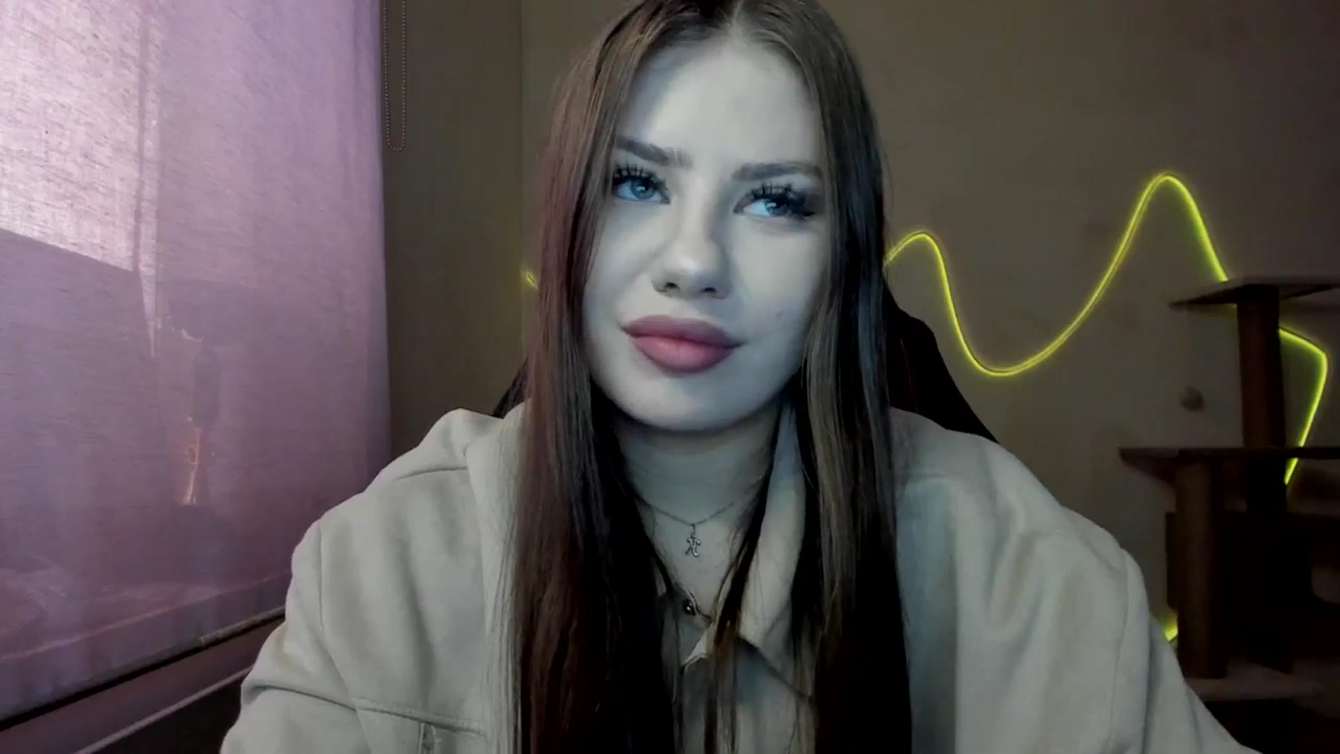 Gallery image thumbnail from FlyingDream's myfreecams stream on, 11/14/2025, 10:32 image 2 of 20
