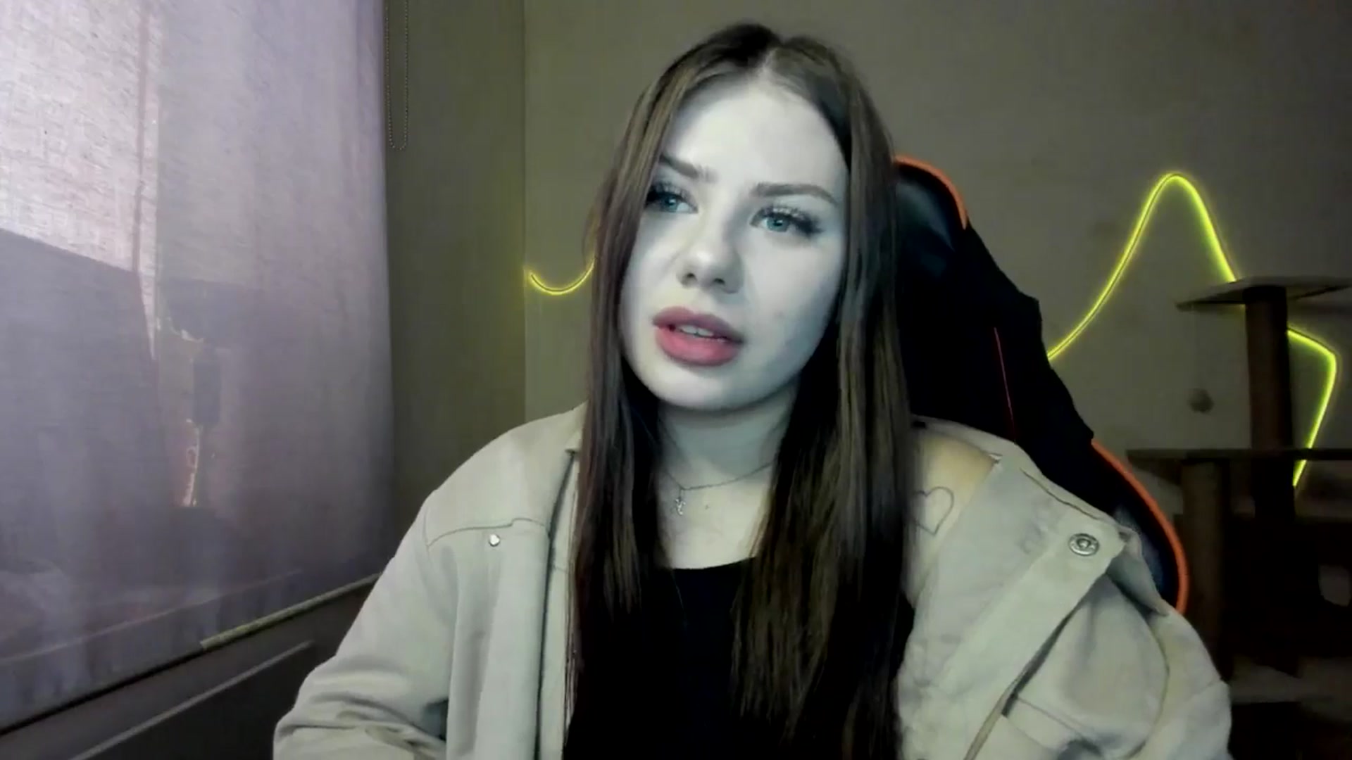 Gallery image thumbnail from FlyingDream's myfreecams stream on, 11/14/2025, 10:32 image 20 of 20