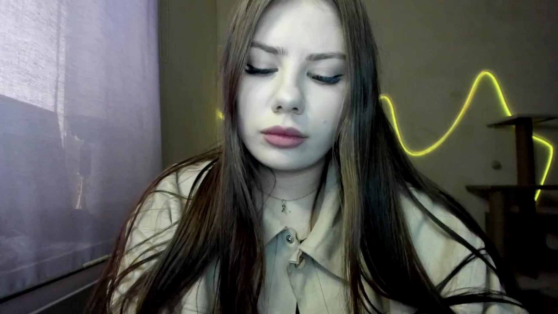 Gallery image thumbnail from FlyingDream's myfreecams stream on, 11/14/2025, 10:32 image 7 of 20