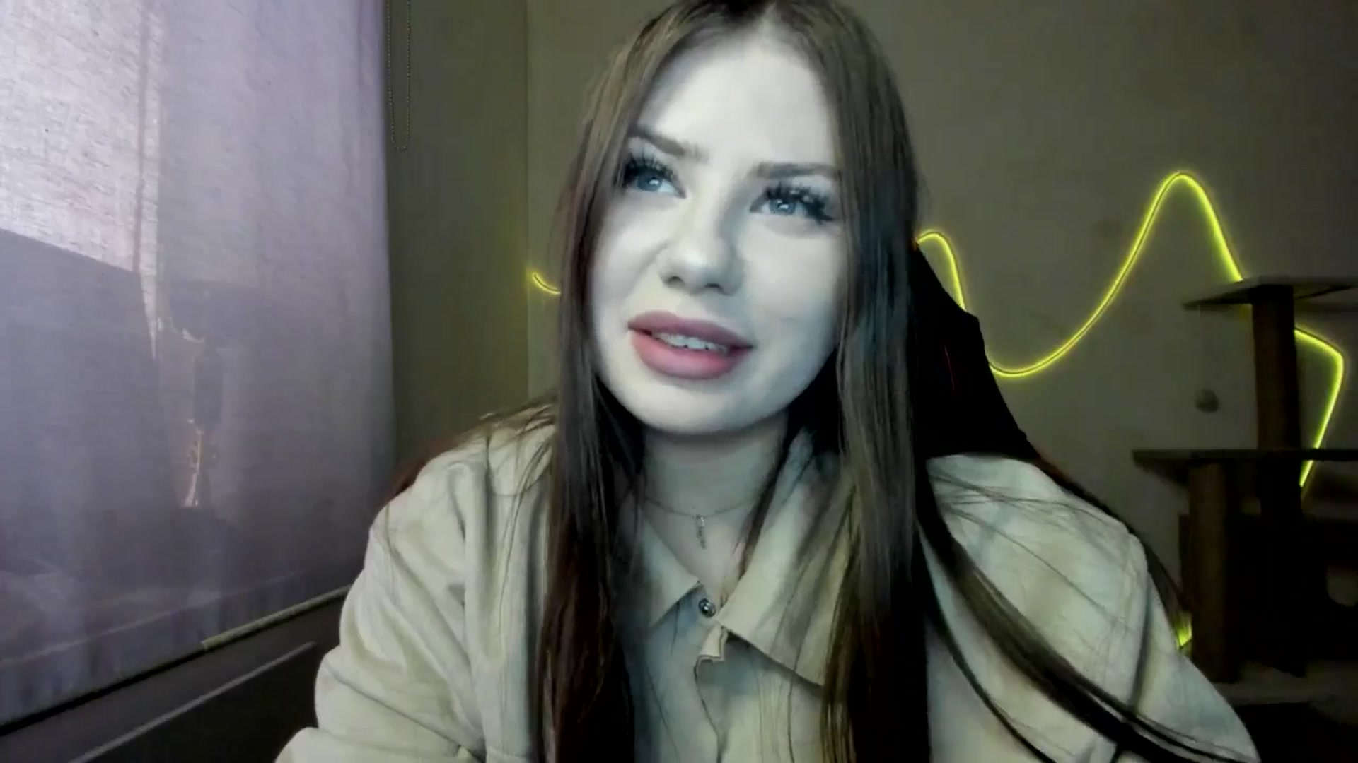 Gallery image thumbnail from FlyingDream's myfreecams stream on, 11/14/2025, 10:32 image 8 of 20