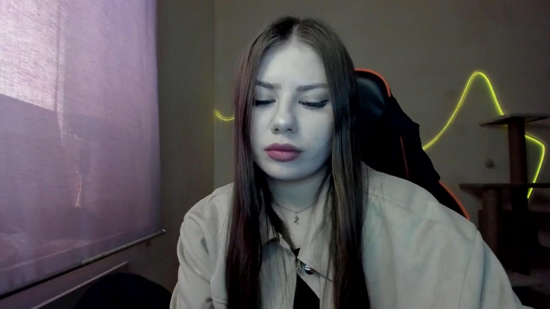 Gallery image thumbnail from FlyingDream's myfreecams stream on, 11/14/2025, 10:32 image 4 of 20