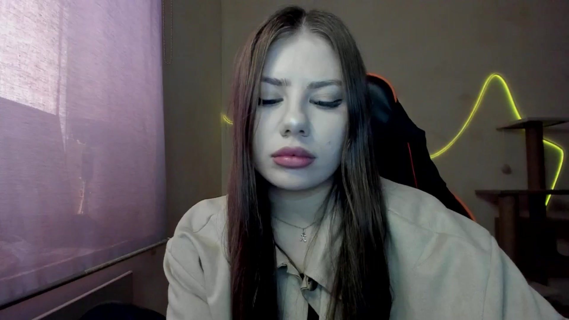 Gallery image thumbnail from FlyingDream's myfreecams stream on, 11/14/2025, 10:32 image 5 of 20