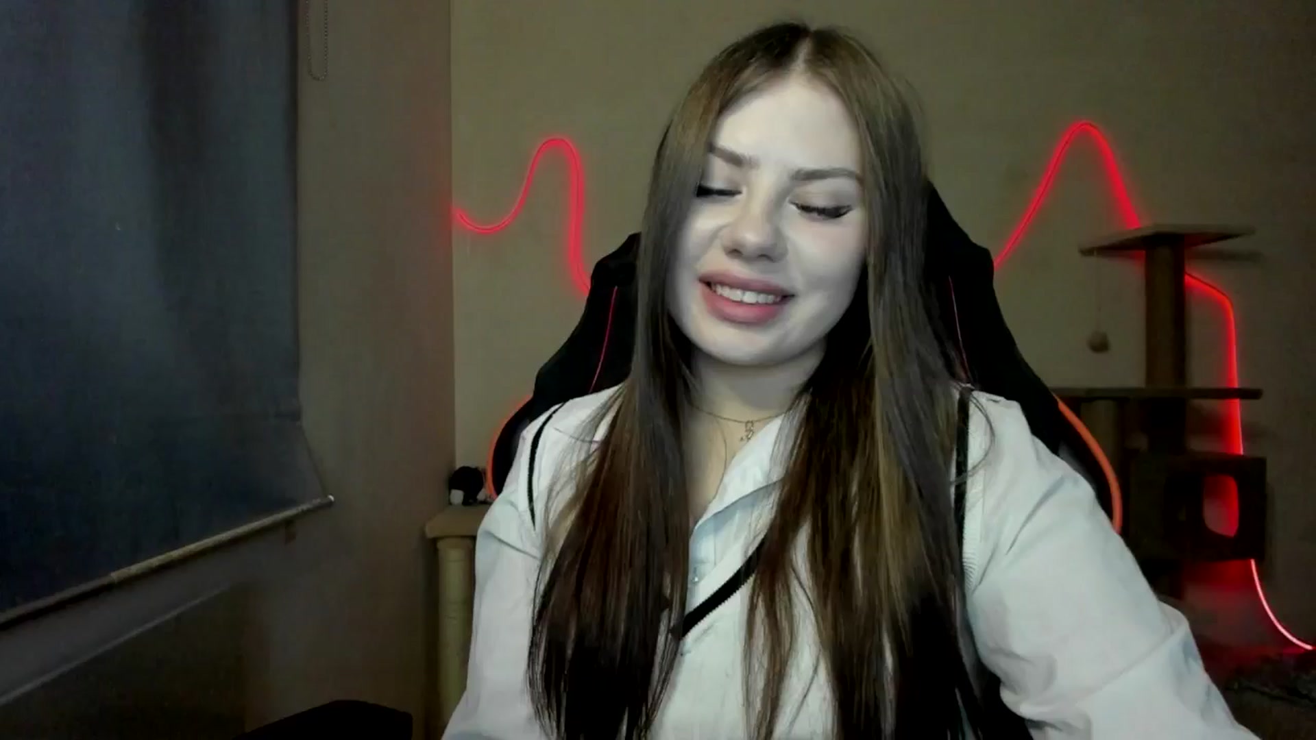 Gallery image thumbnail from FlyingDream's myfreecams stream on, 11/15/2025, 17:00 image 5 of 20