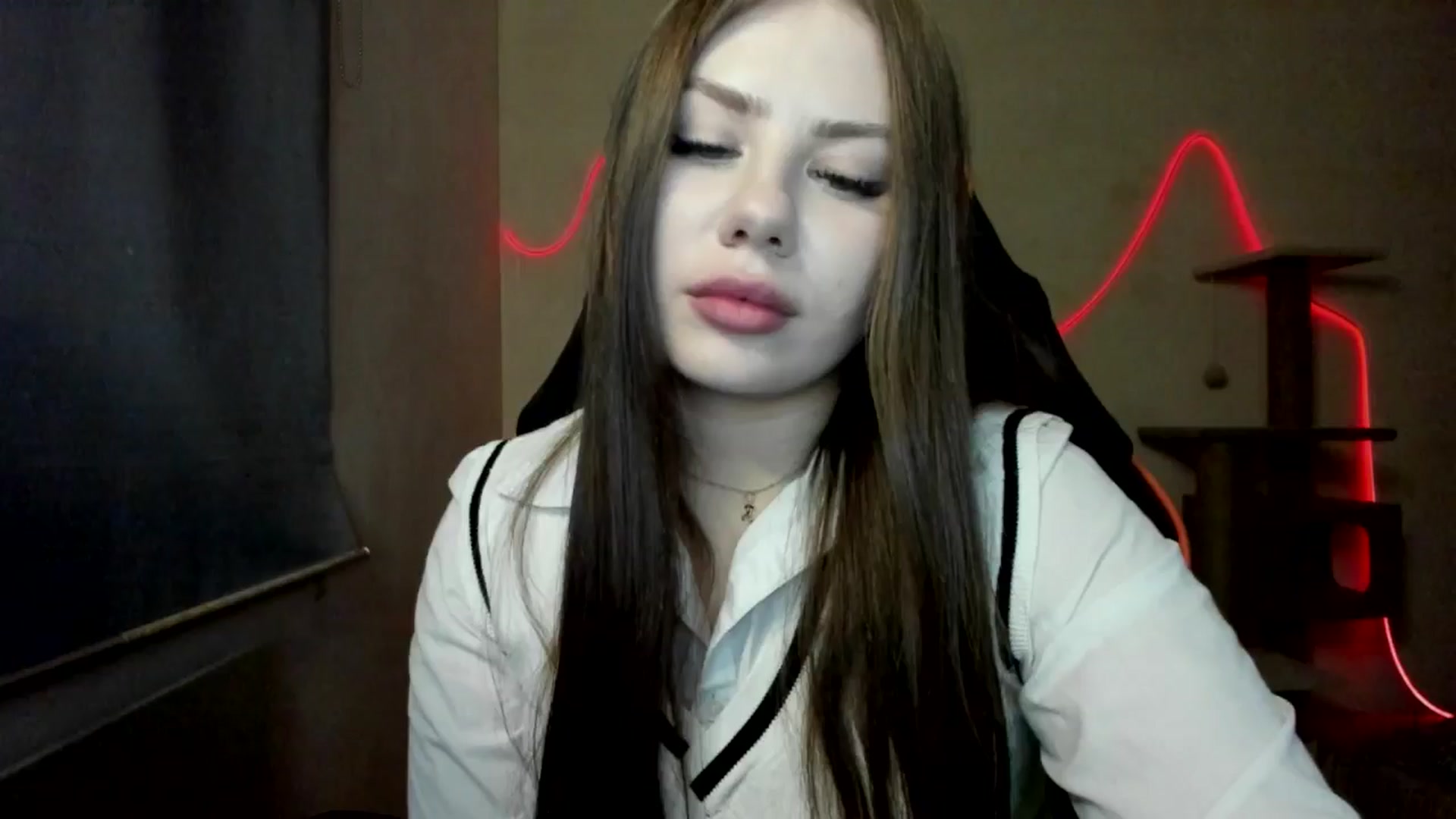 Gallery image thumbnail from FlyingDream's myfreecams stream on, 11/15/2025, 17:00 image 8 of 20