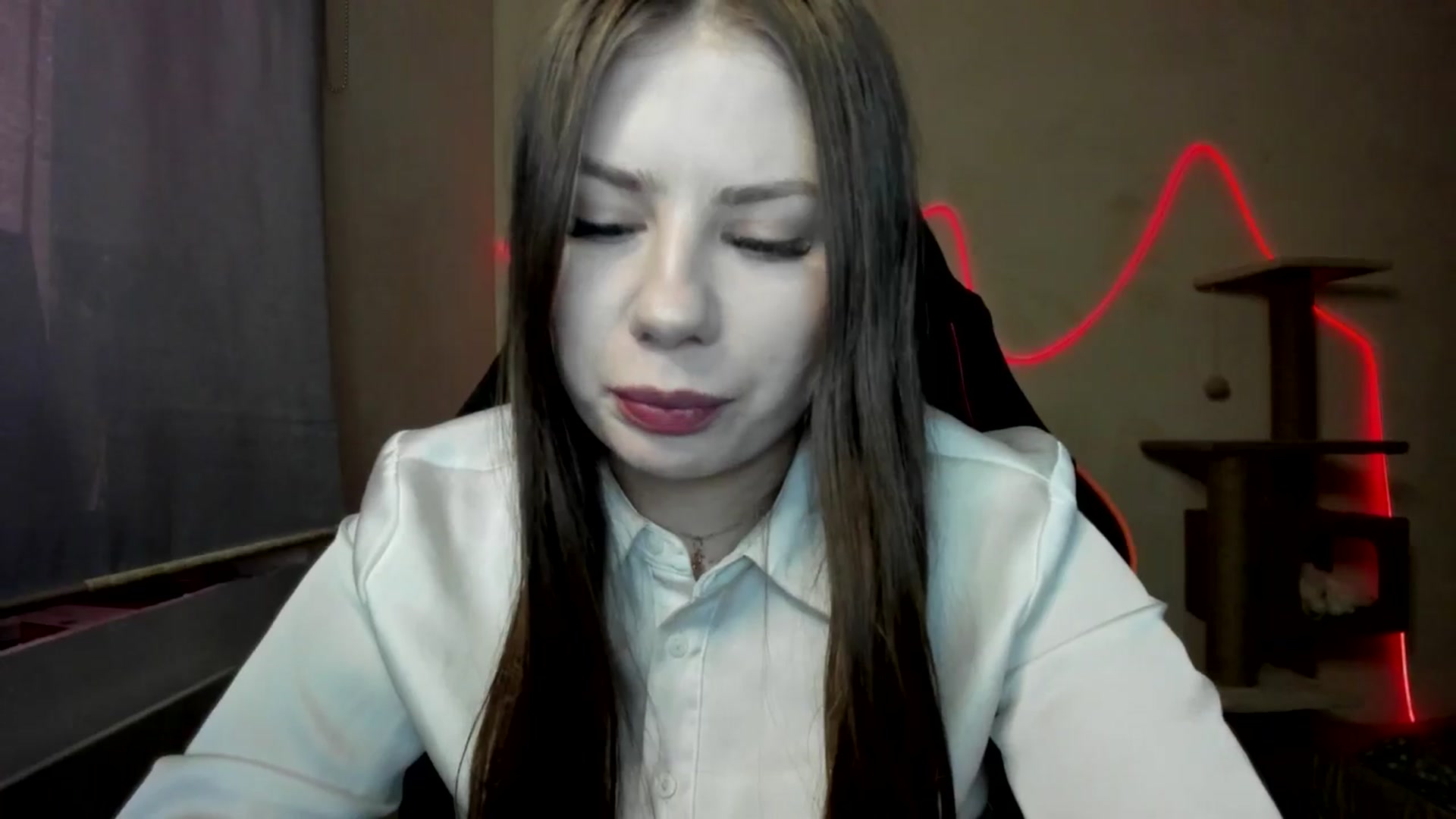 Gallery image thumbnail from FlyingDream's myfreecams stream on, 11/16/2025, 14:11 image 8 of 20