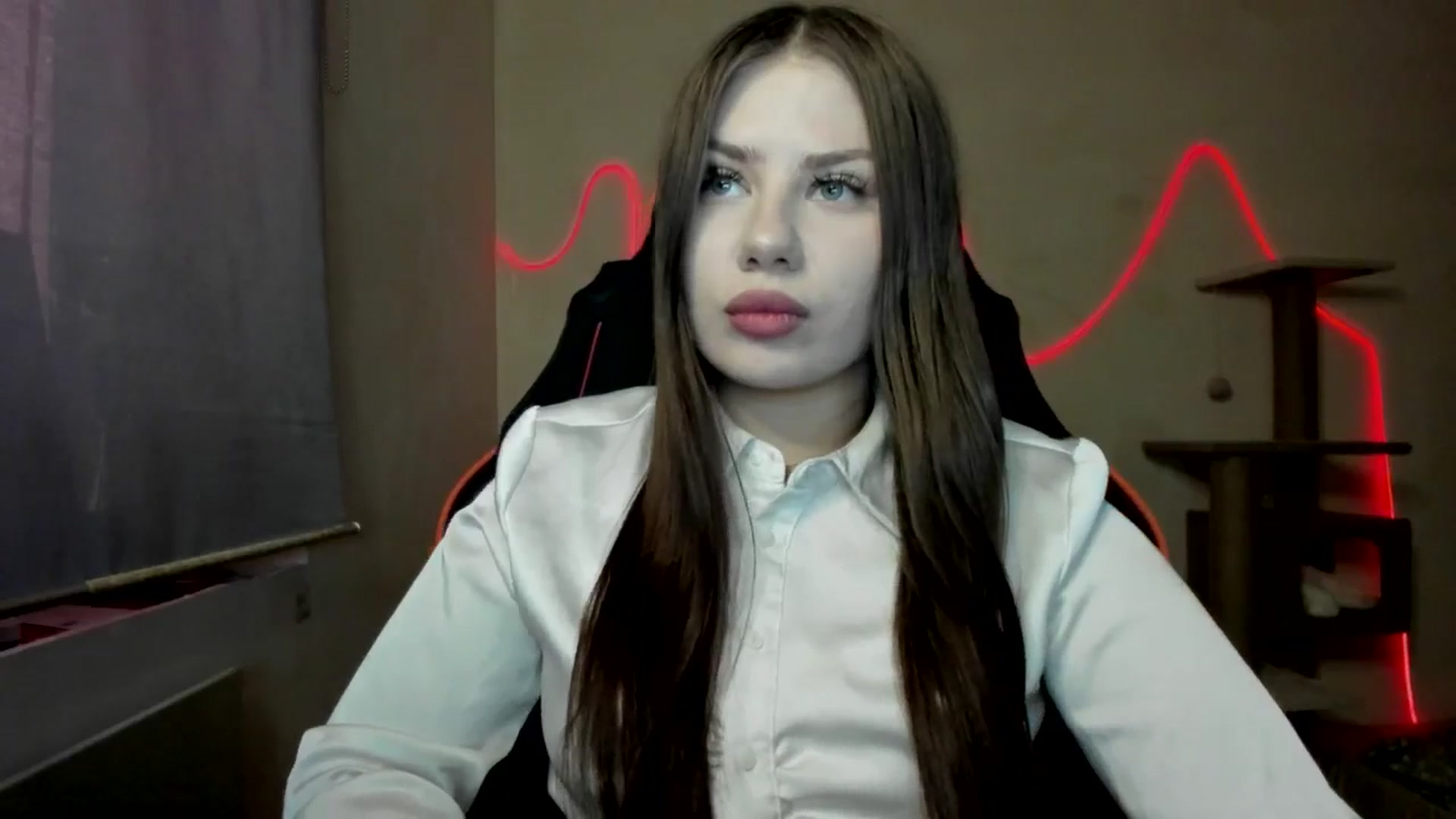 Gallery image thumbnail from FlyingDream's myfreecams stream on, 11/16/2025, 14:11 image 3 of 20