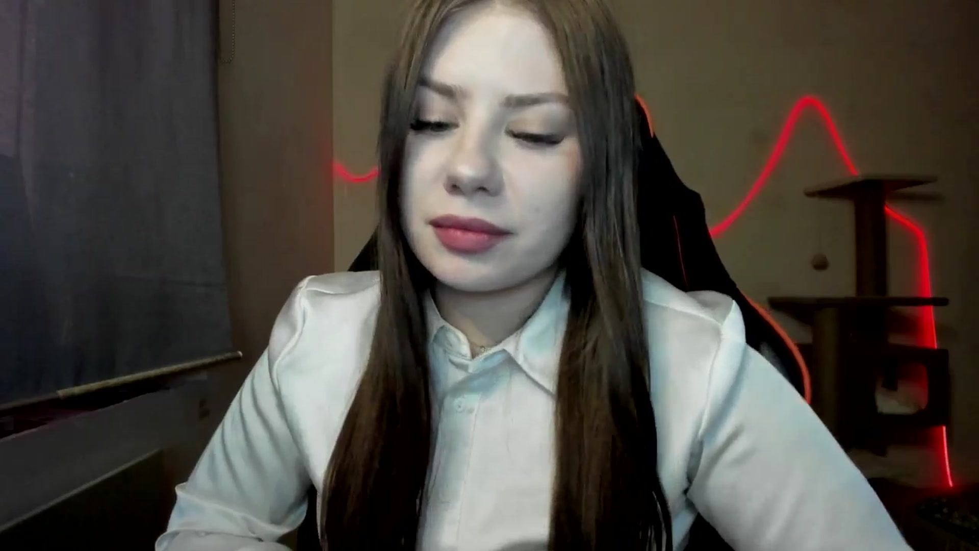 Gallery image thumbnail from FlyingDream's myfreecams stream on, 11/16/2025, 14:11 image 12 of 20