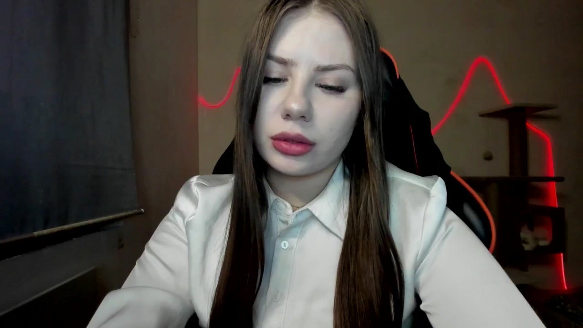 Gallery image thumbnail from FlyingDream's myfreecams stream on, 11/16/2025, 14:11 image 18 of 20