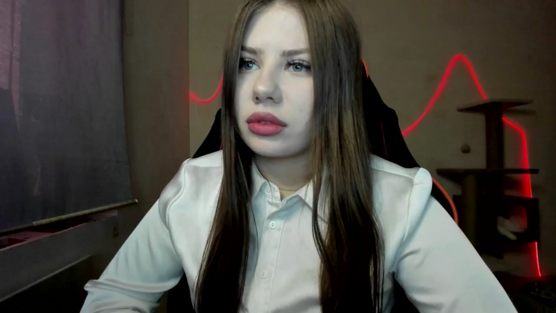 Gallery image thumbnail from FlyingDream's myfreecams stream on, 11/16/2025, 14:11 image 1 of 20