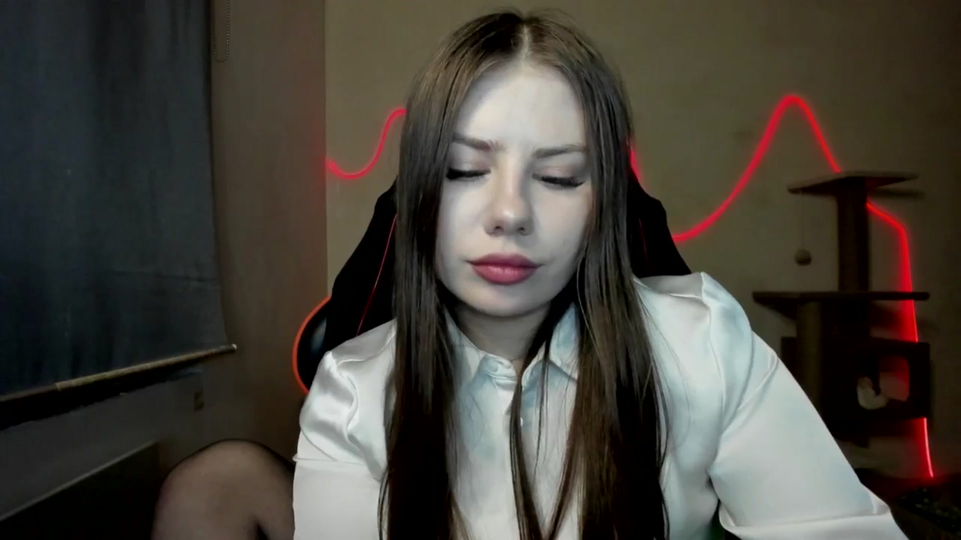 Gallery image thumbnail from FlyingDream's myfreecams stream on, 11/16/2025, 14:51 image 8 of 20