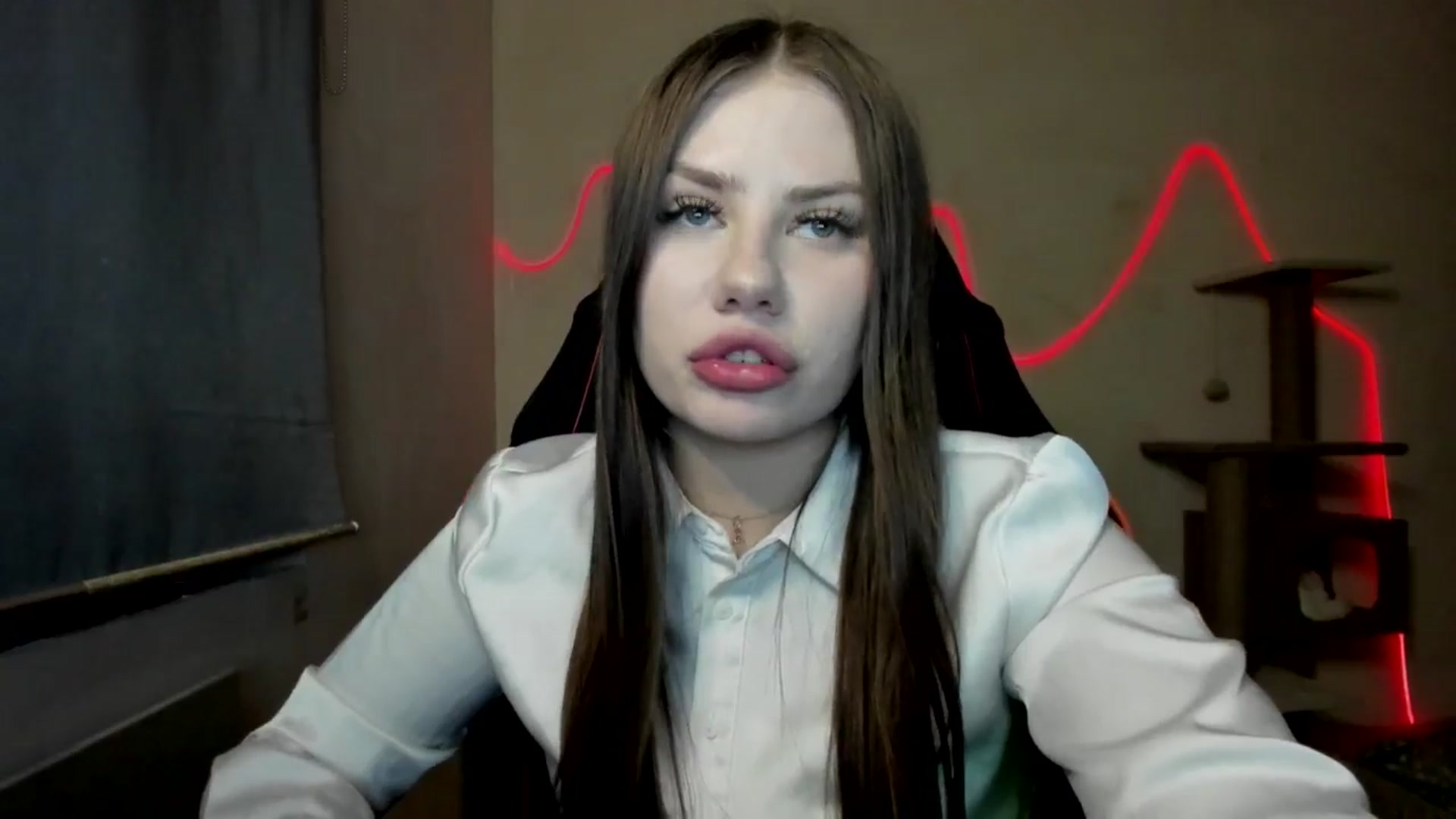 Gallery image thumbnail from FlyingDream's myfreecams stream on, 11/16/2025, 14:51 image 19 of 20