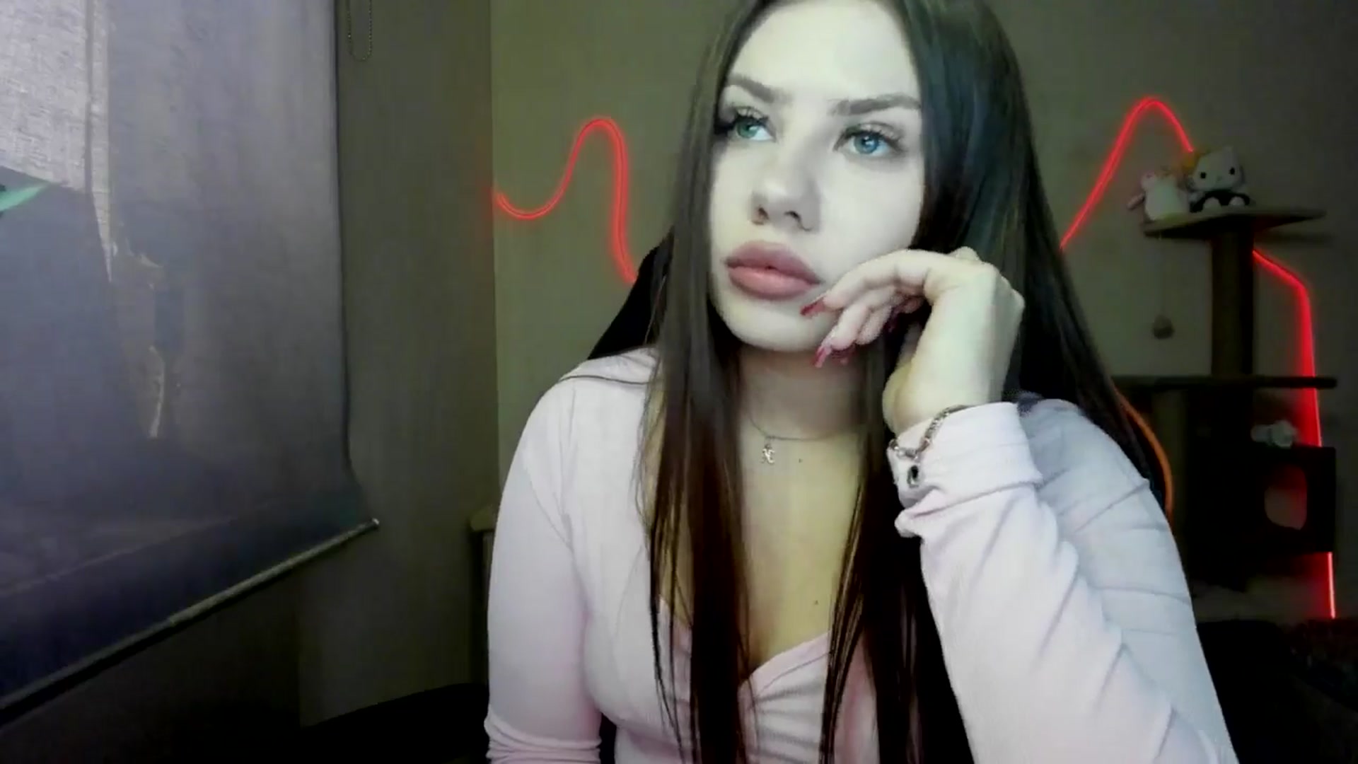 Gallery image thumbnail from FlyingDream's myfreecams stream on, 11/17/2025, 12:06 image 2 of 20